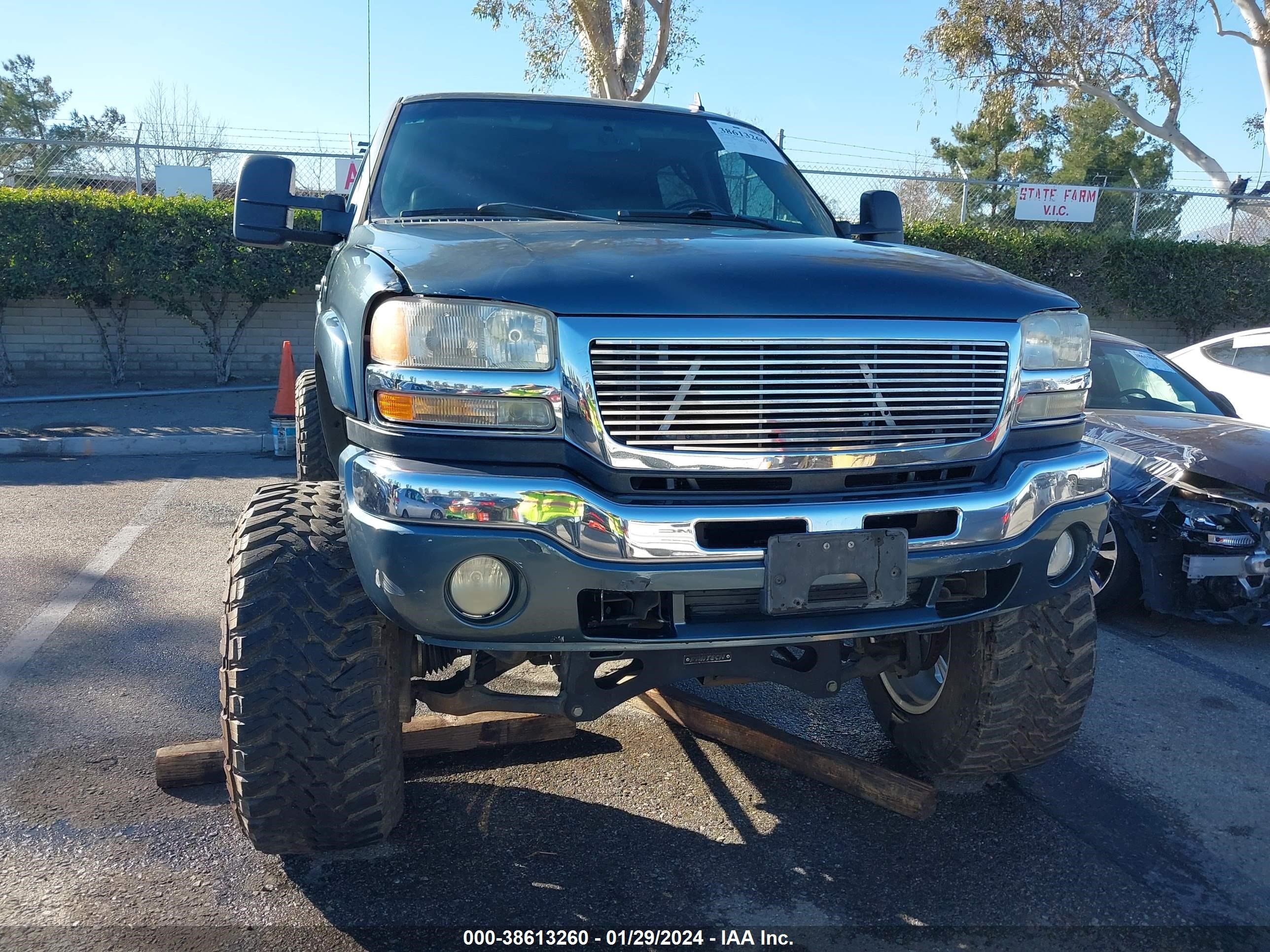 Photo 11 VIN: 1GTHK23DX6F226012 - GMC SIERRA 