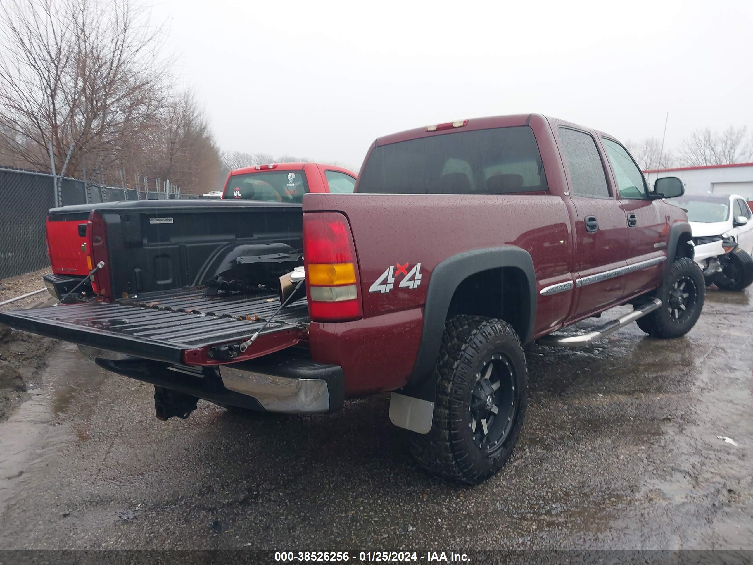 Photo 3 VIN: 1GTHK23G11F205634 - GMC SIERRA 