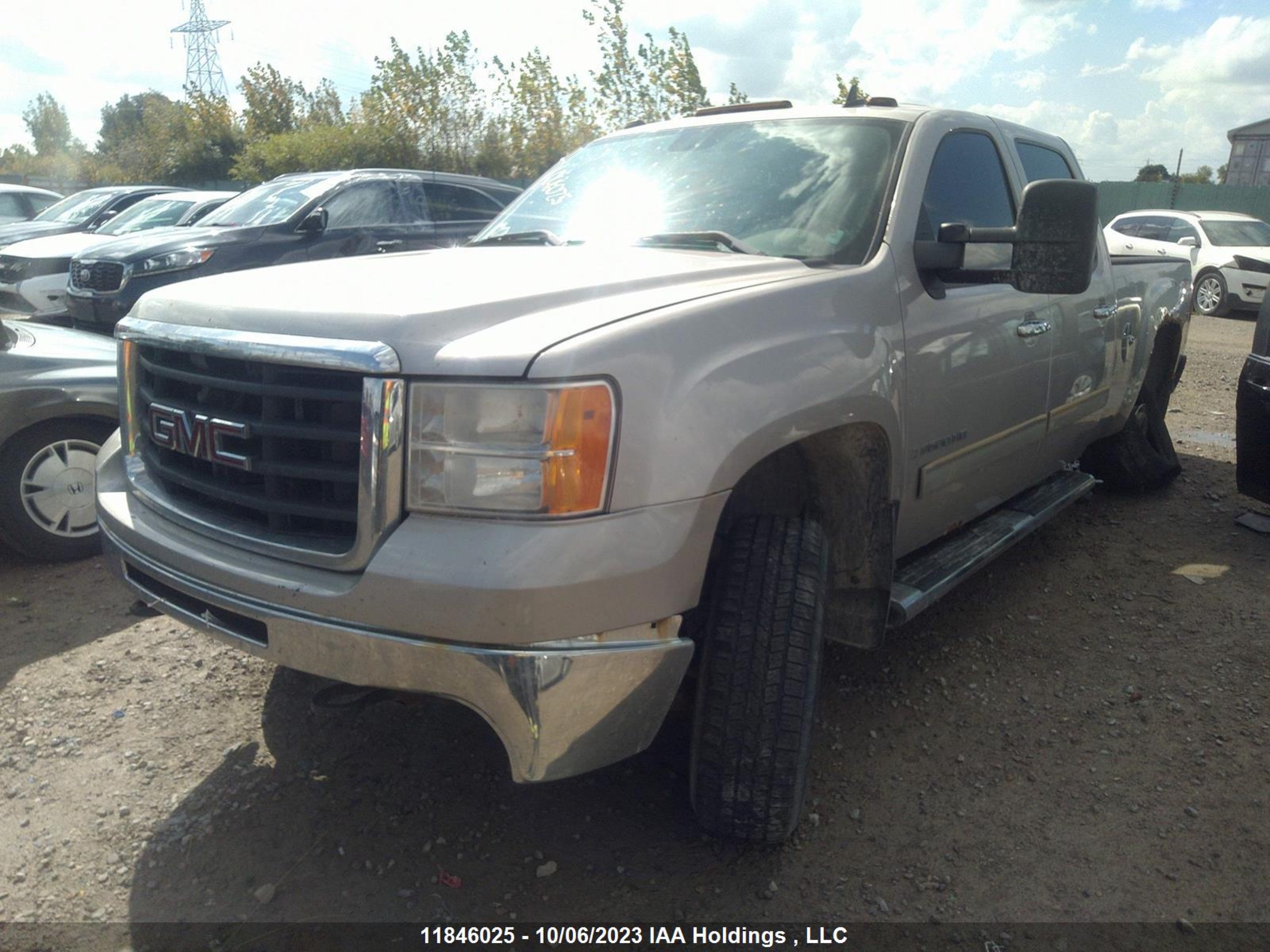 Photo 1 VIN: 1GTHK23K78F198476 - GMC SIERRA 