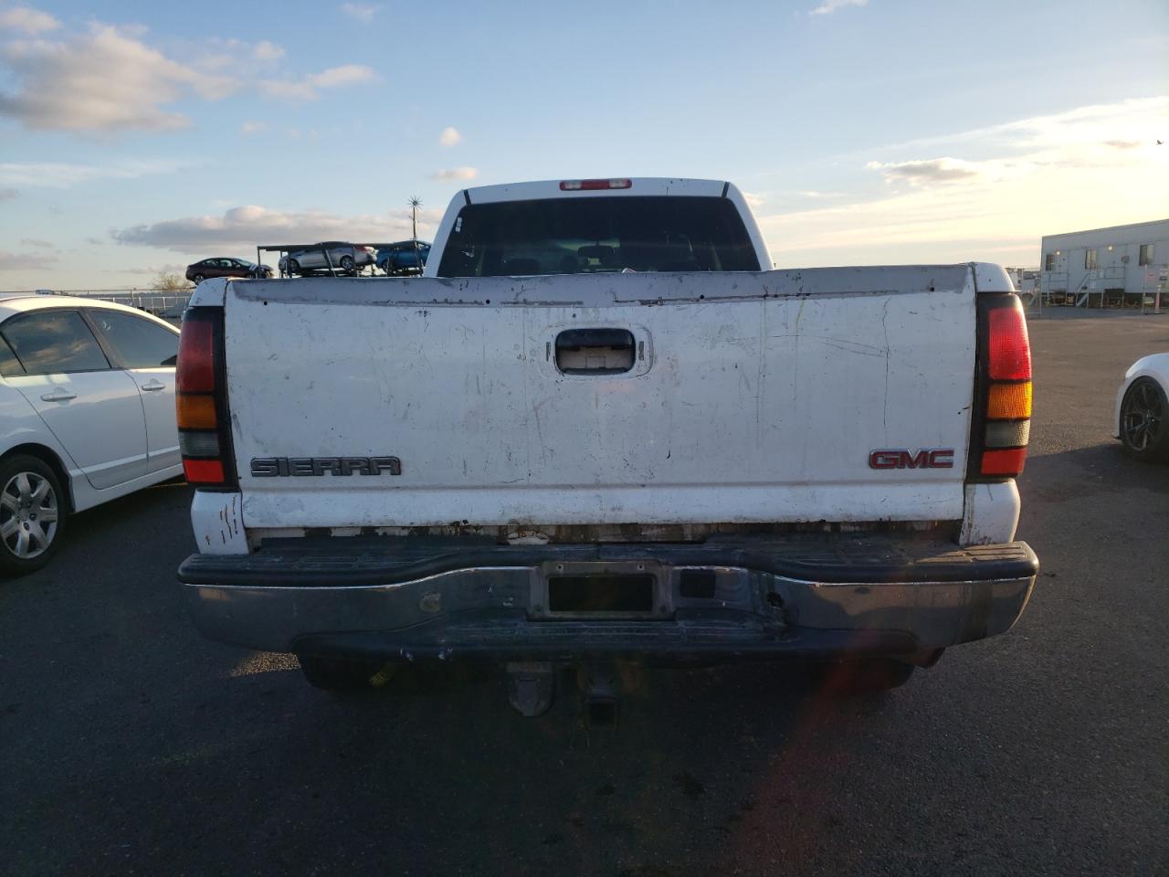 Photo 5 VIN: 1GTHK23U06F268267 - GMC SIERRA 