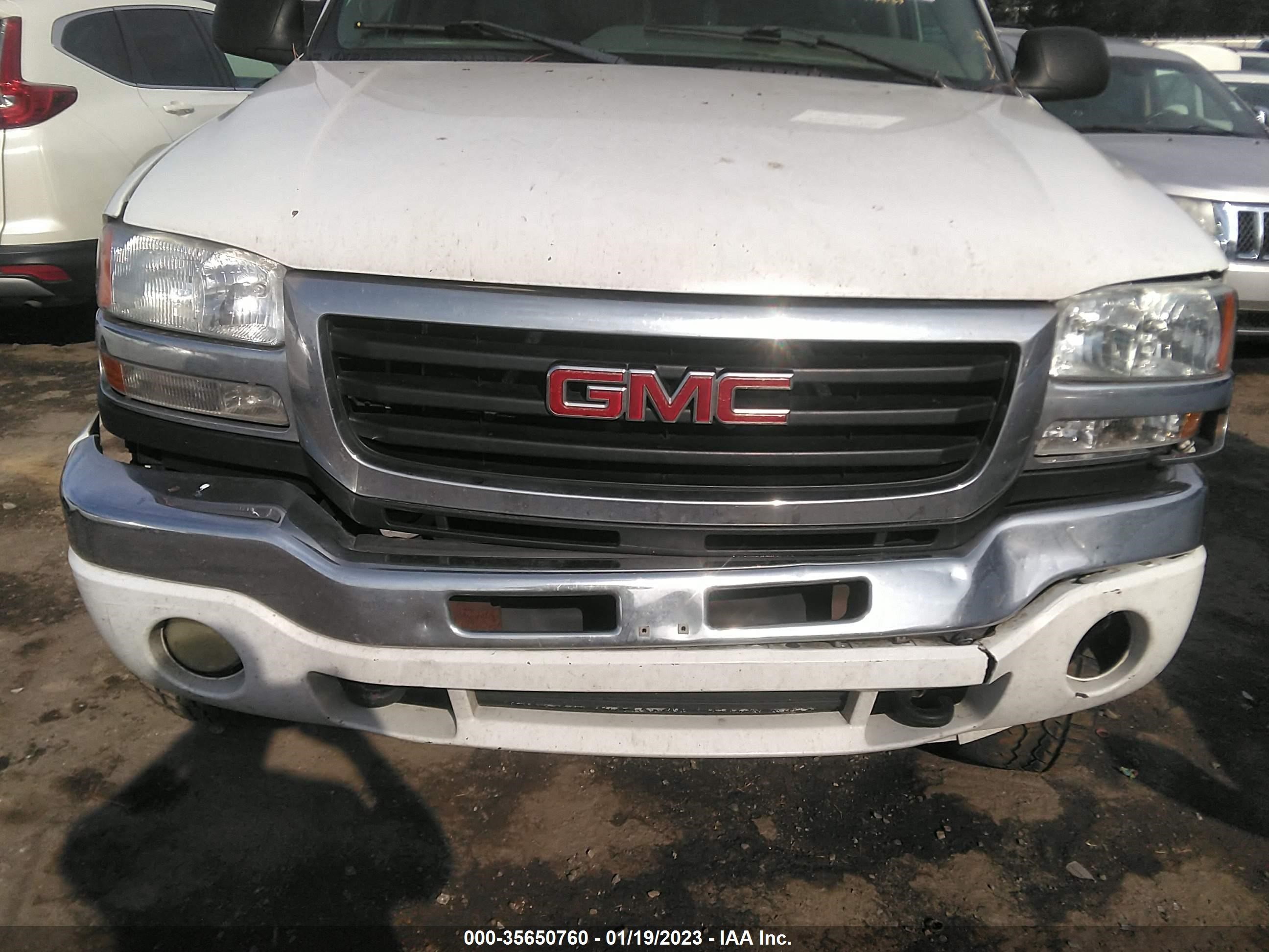 Photo 5 VIN: 1GTHK23U44F199368 - GMC SIERRA 