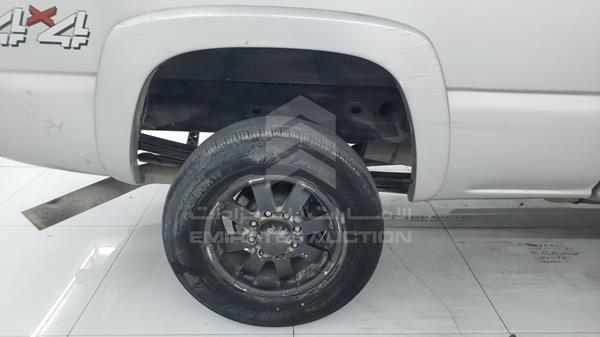 Photo 28 VIN: 1GTHK23U56F160484 - GMC SIERRA 