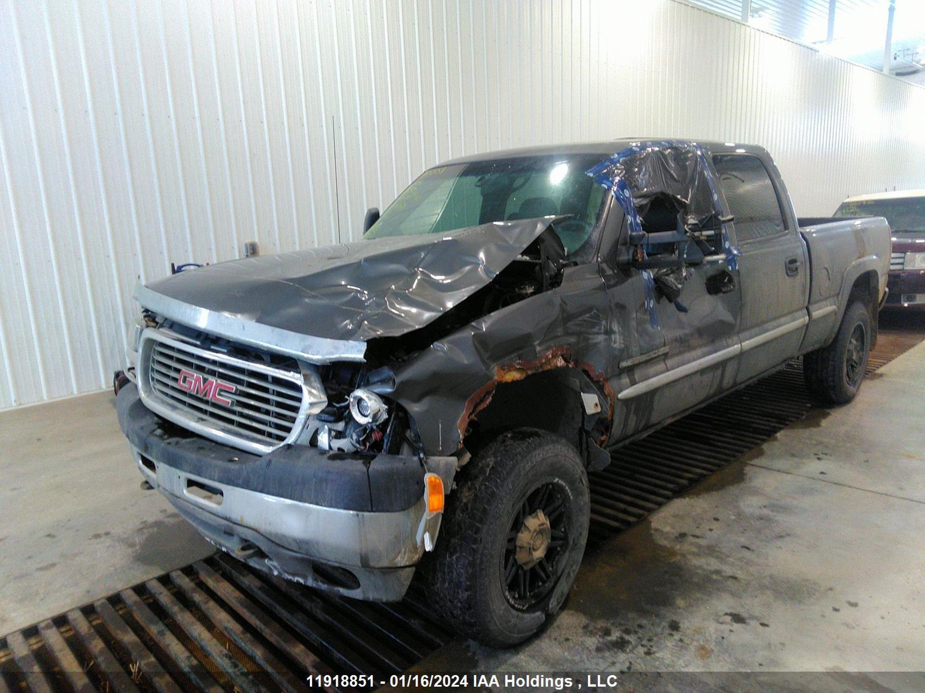 Photo 5 VIN: 1GTHK23U62F167650 - GMC SIERRA 