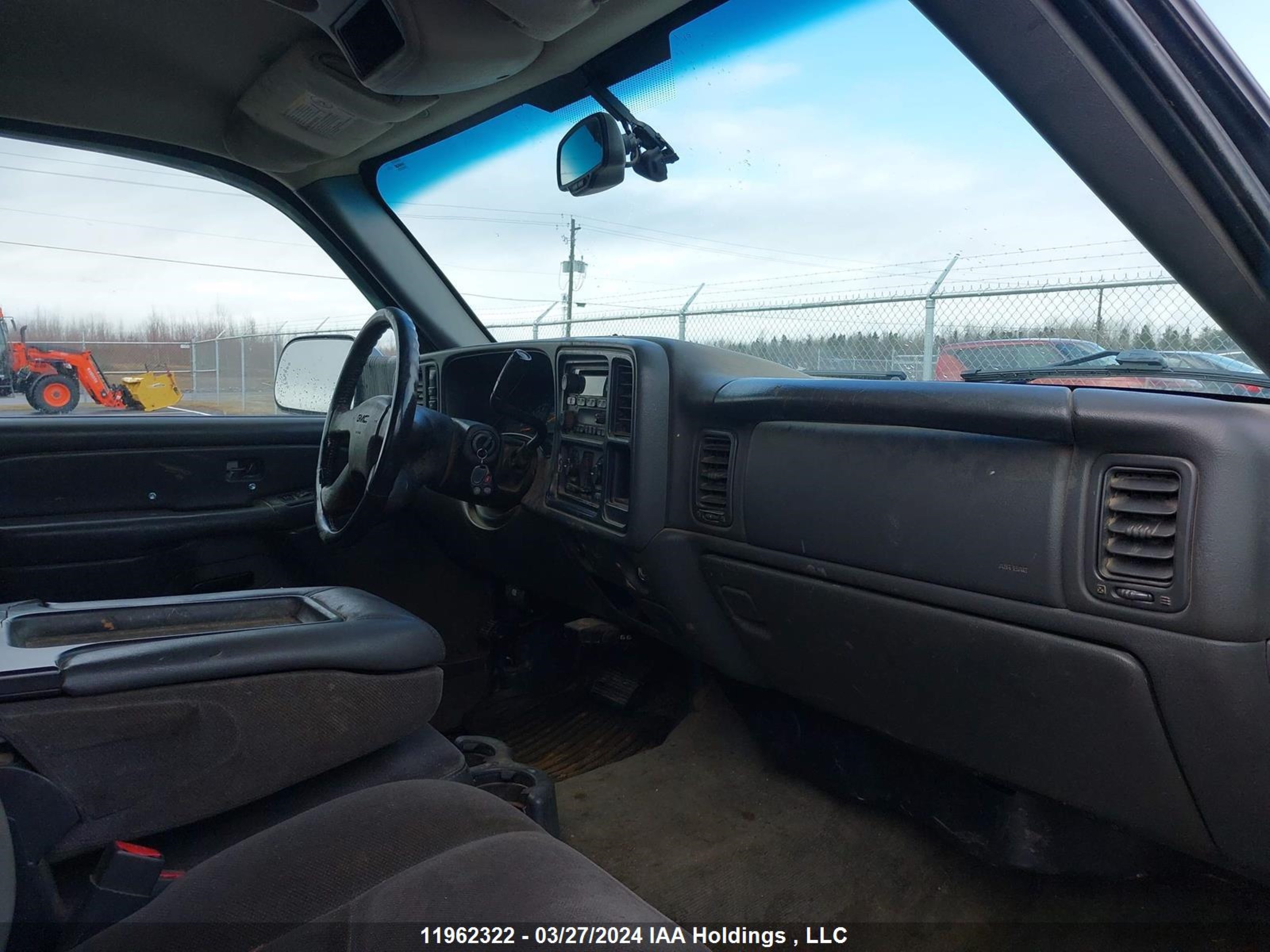 Photo 4 VIN: 1GTHK23U64F246352 - GMC SIERRA 