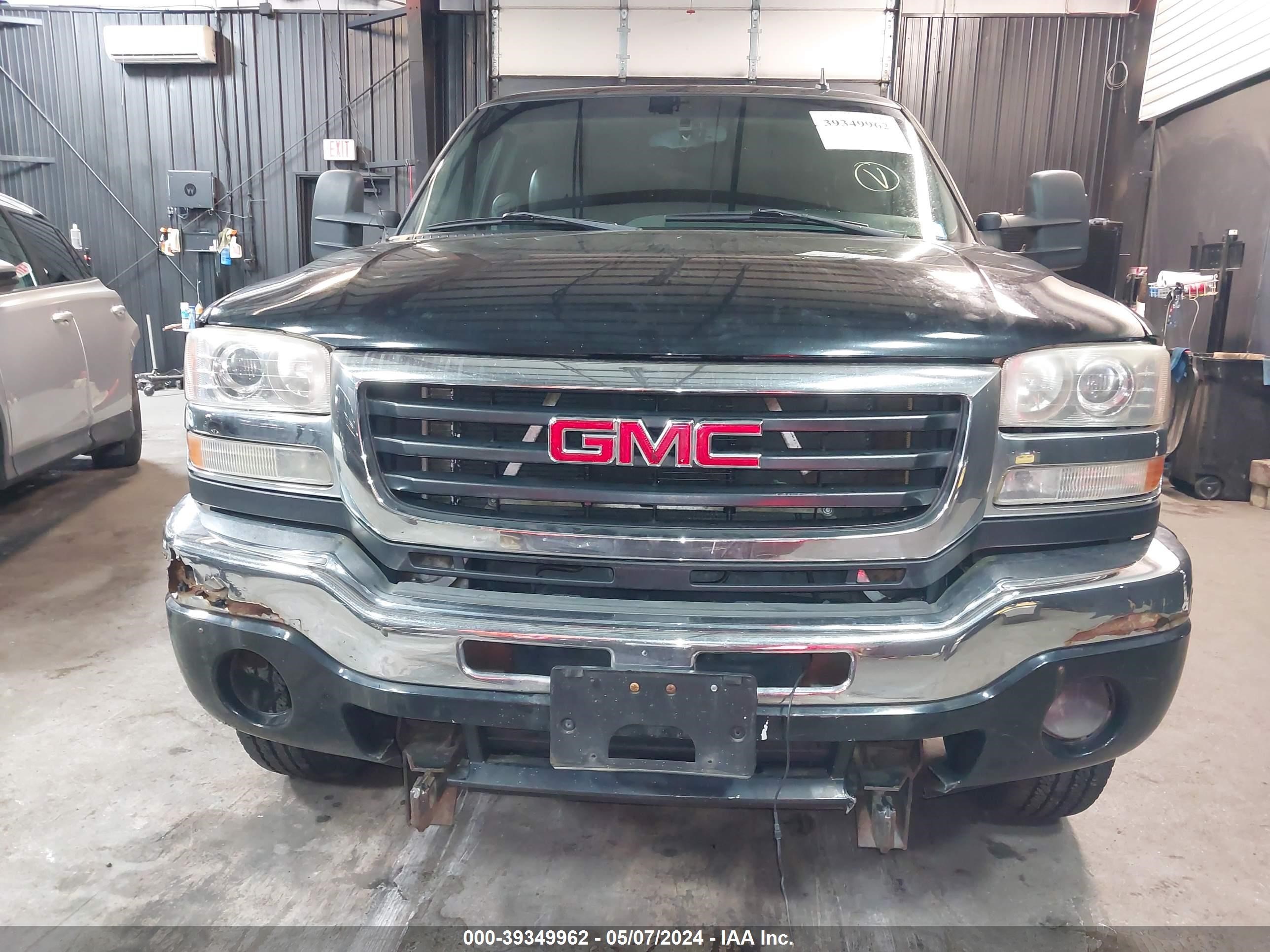 Photo 12 VIN: 1GTHK23U66F168397 - GMC SIERRA 