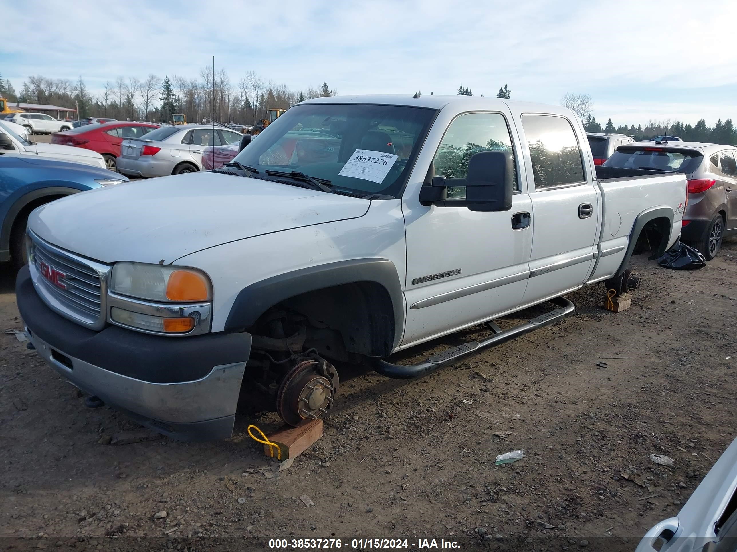 Photo 1 VIN: 1GTHK23U71F108878 - GMC SIERRA 