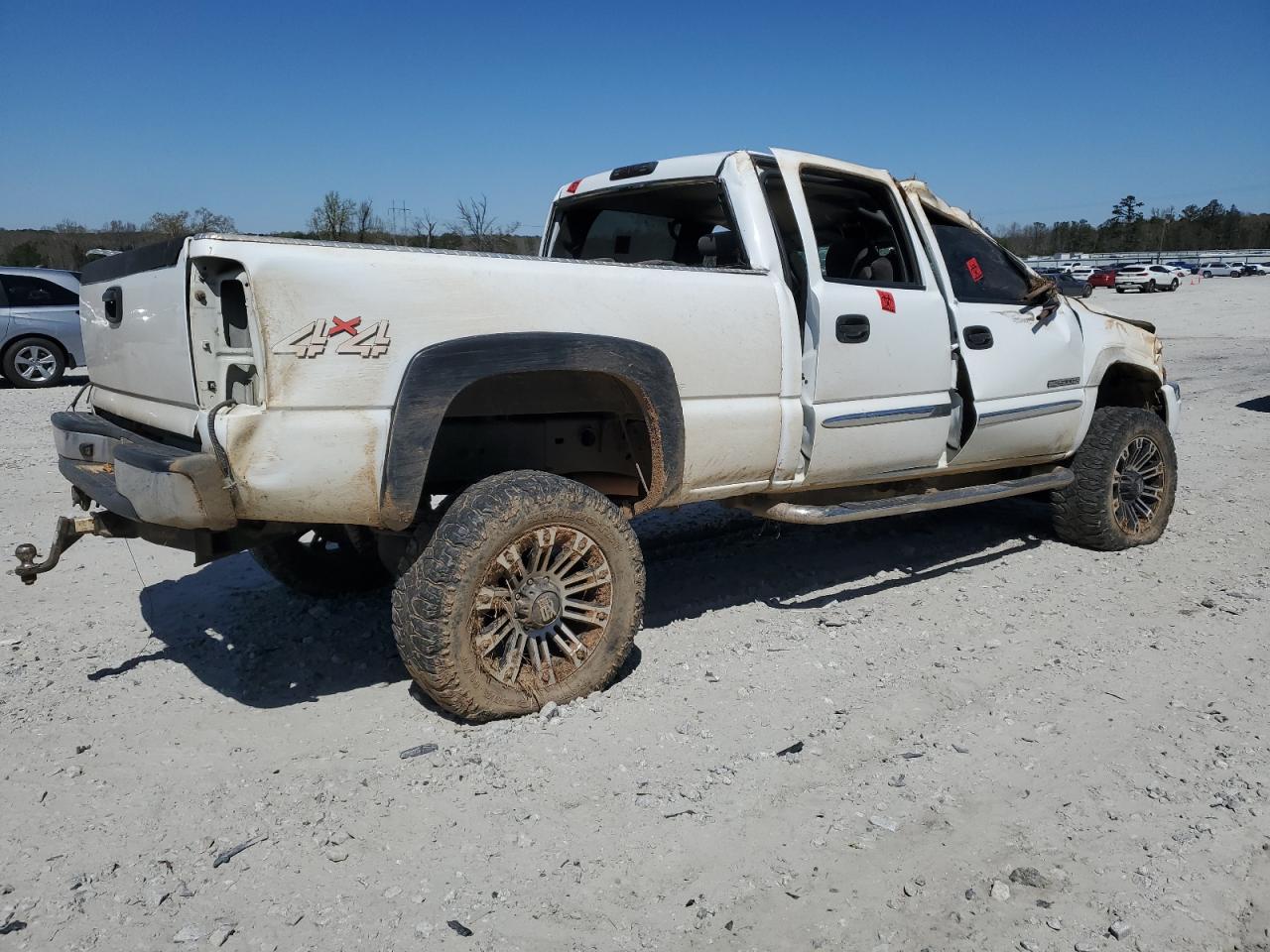 Photo 2 VIN: 1GTHK23U75F880304 - GMC SIERRA 