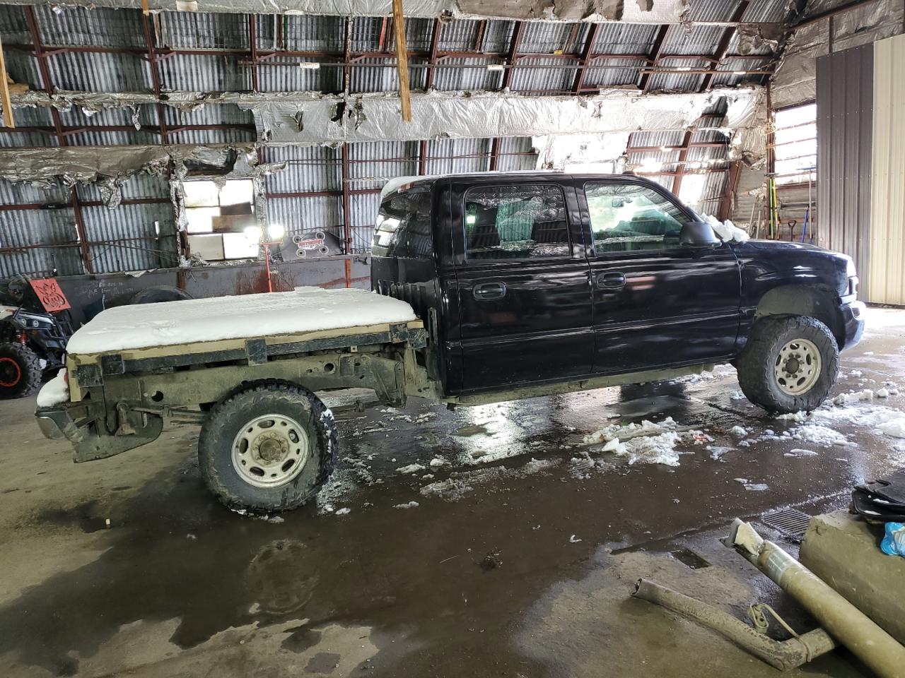 Photo 2 VIN: 1GTHK23U75F928268 - GMC SIERRA 