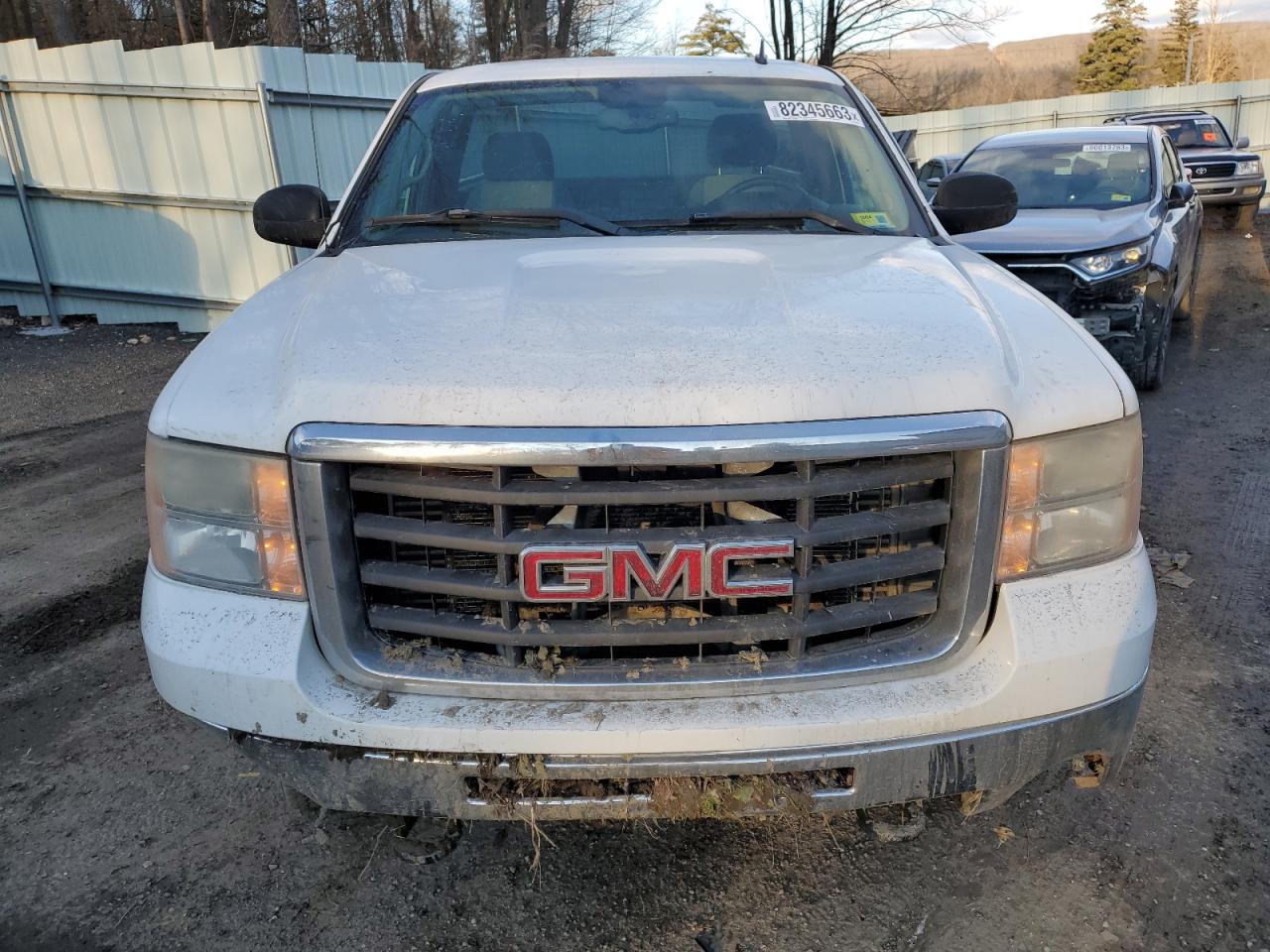 Photo 4 VIN: 1GTHK24638E116413 - GMC SIERRA 