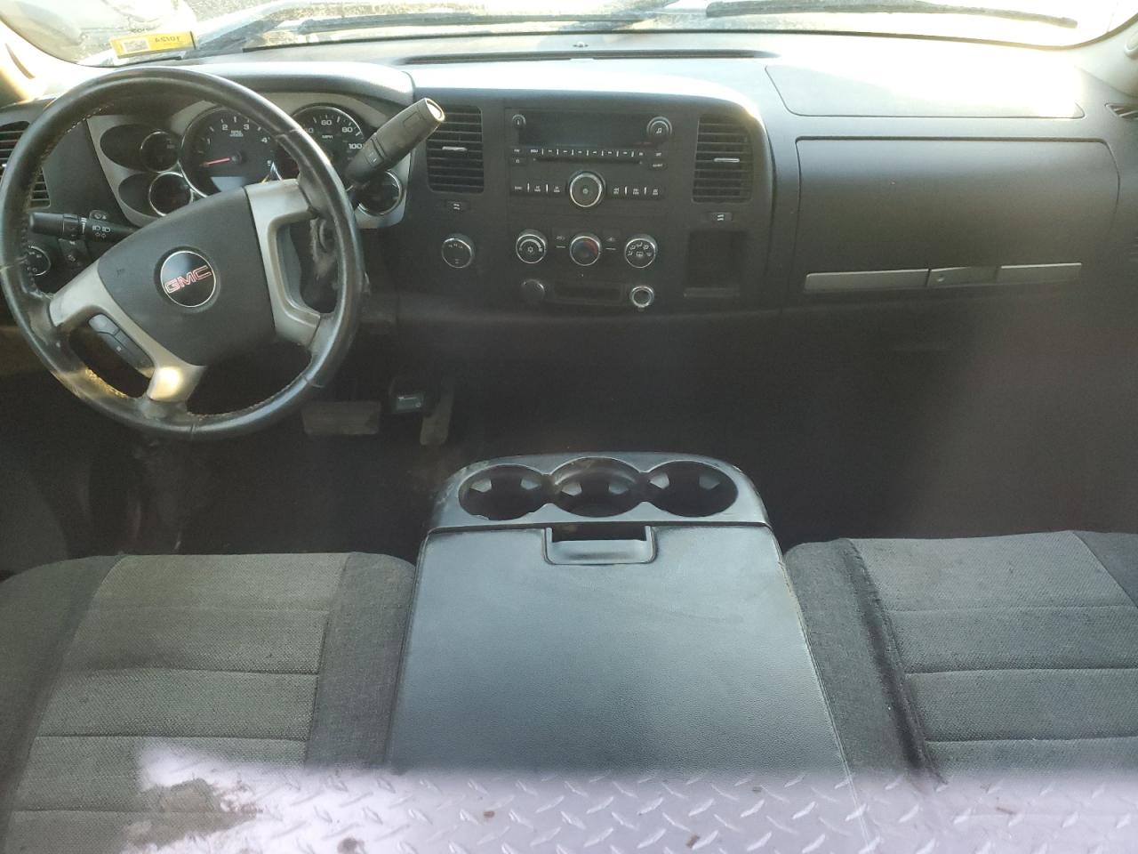 Photo 7 VIN: 1GTHK24638E116413 - GMC SIERRA 