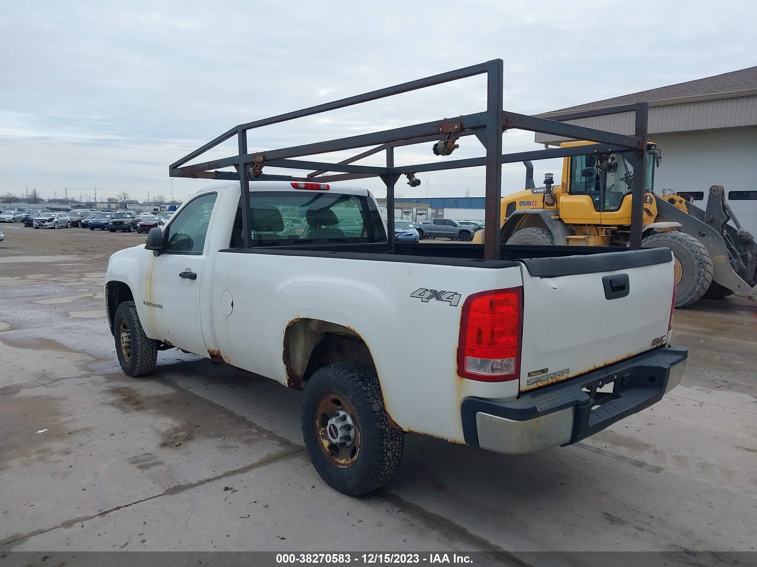 Photo 2 VIN: 1GTHK24K07E519020 - GMC SIERRA 