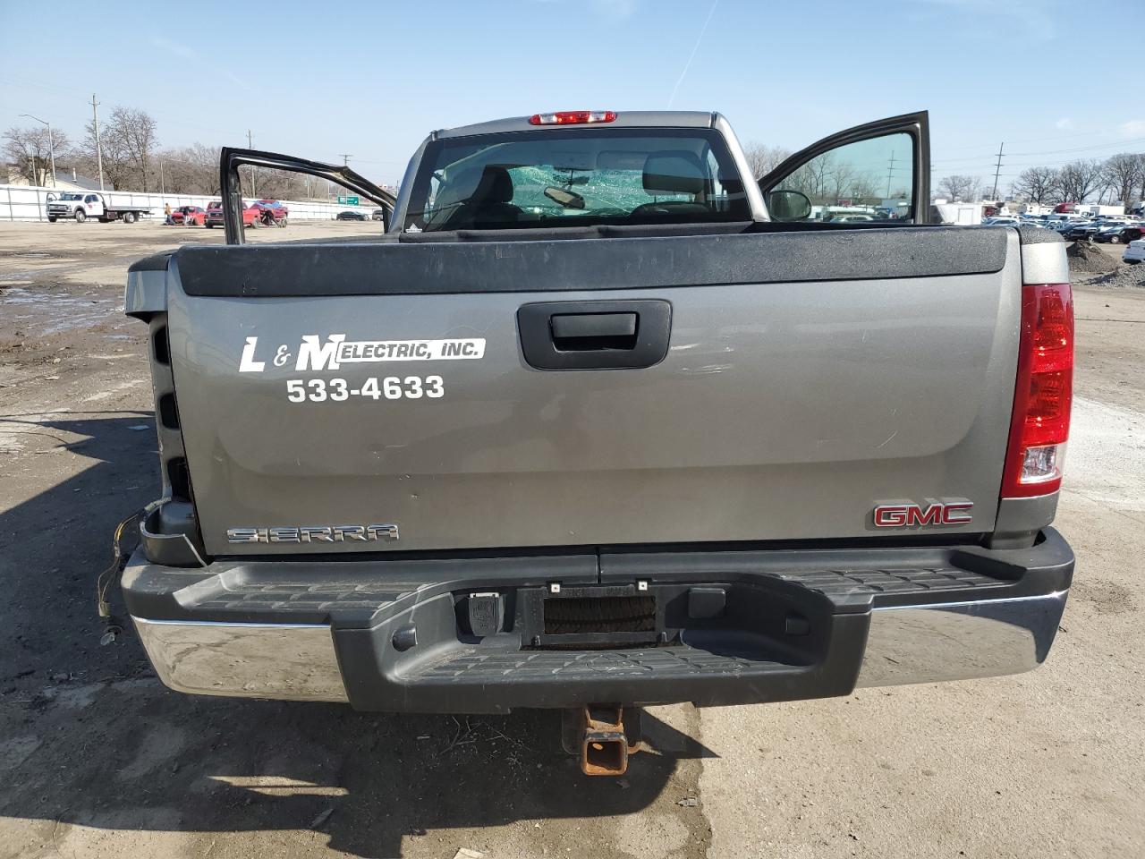 Photo 5 VIN: 1GTHK24K17E577623 - GMC SIERRA 