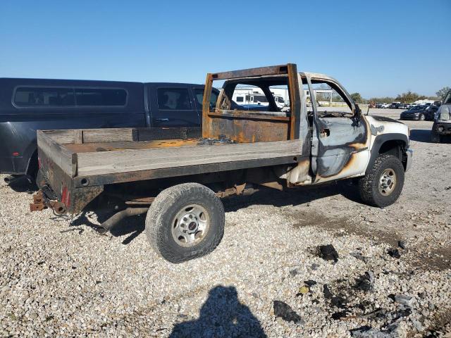 Photo 2 VIN: 1GTHK24U45E225988 - GMC SIERRA 