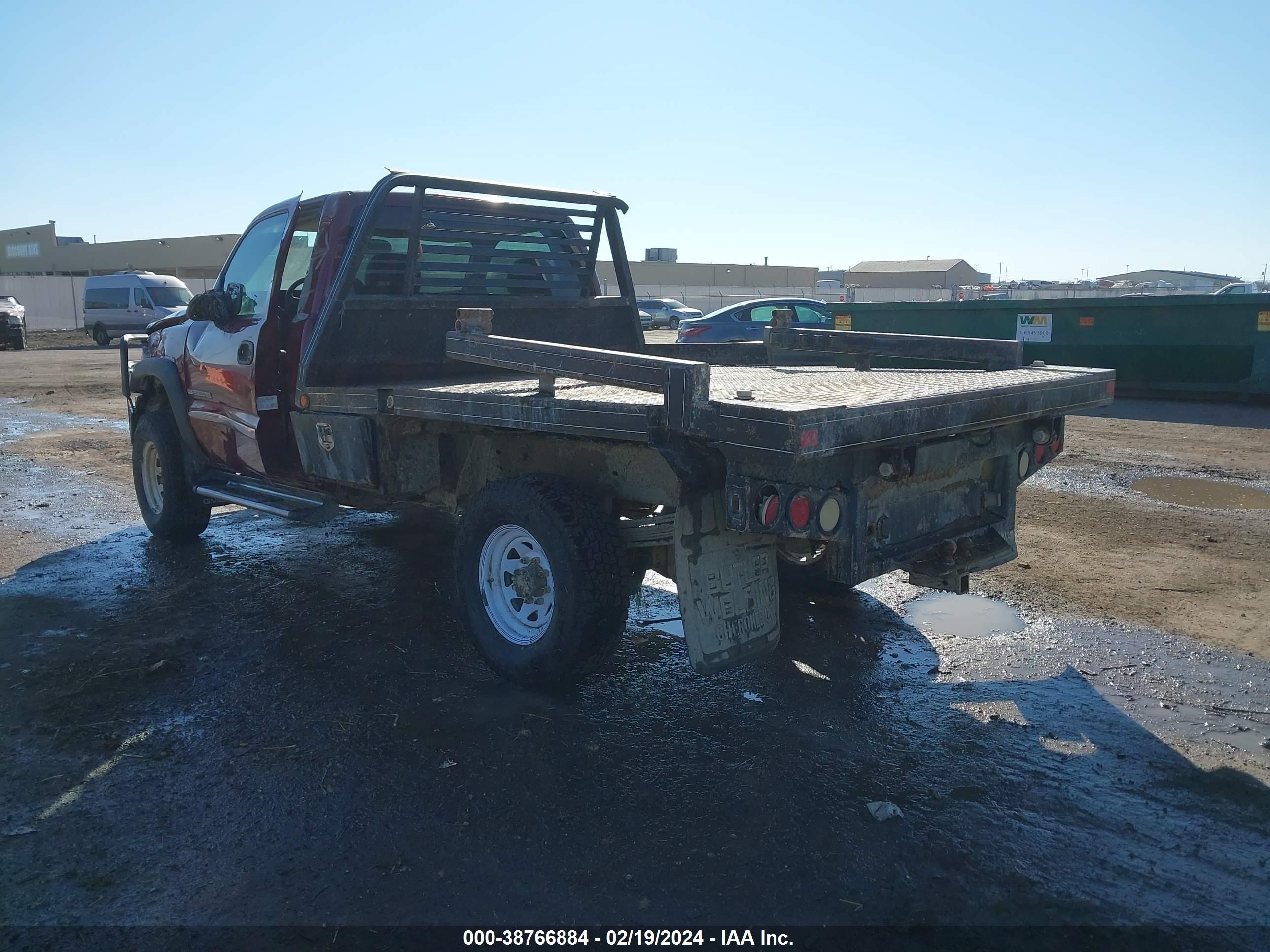 Photo 2 VIN: 1GTHK24U65E287781 - GMC SIERRA 