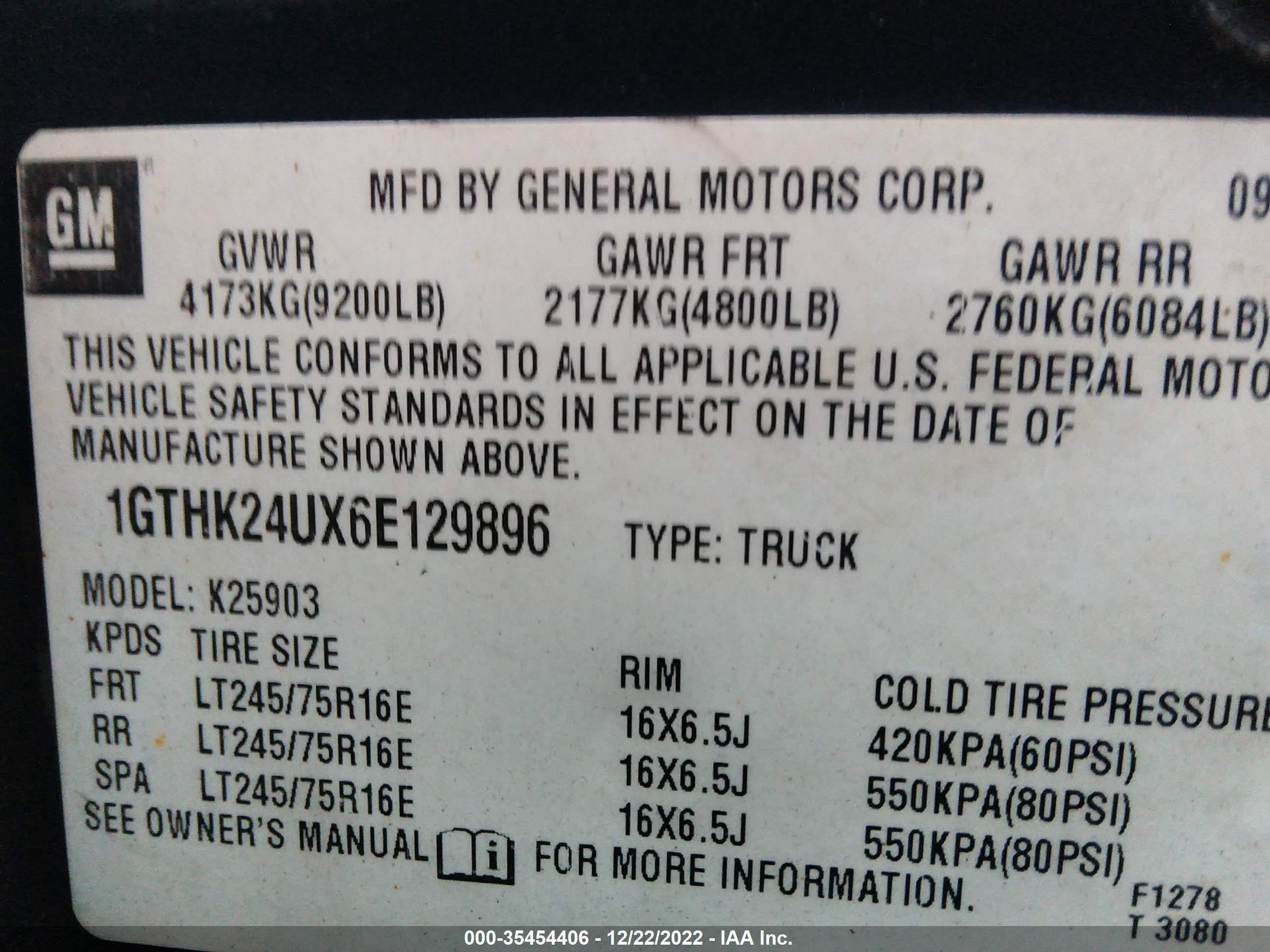 Photo 8 VIN: 1GTHK24UX6E129896 - GMC SIERRA 