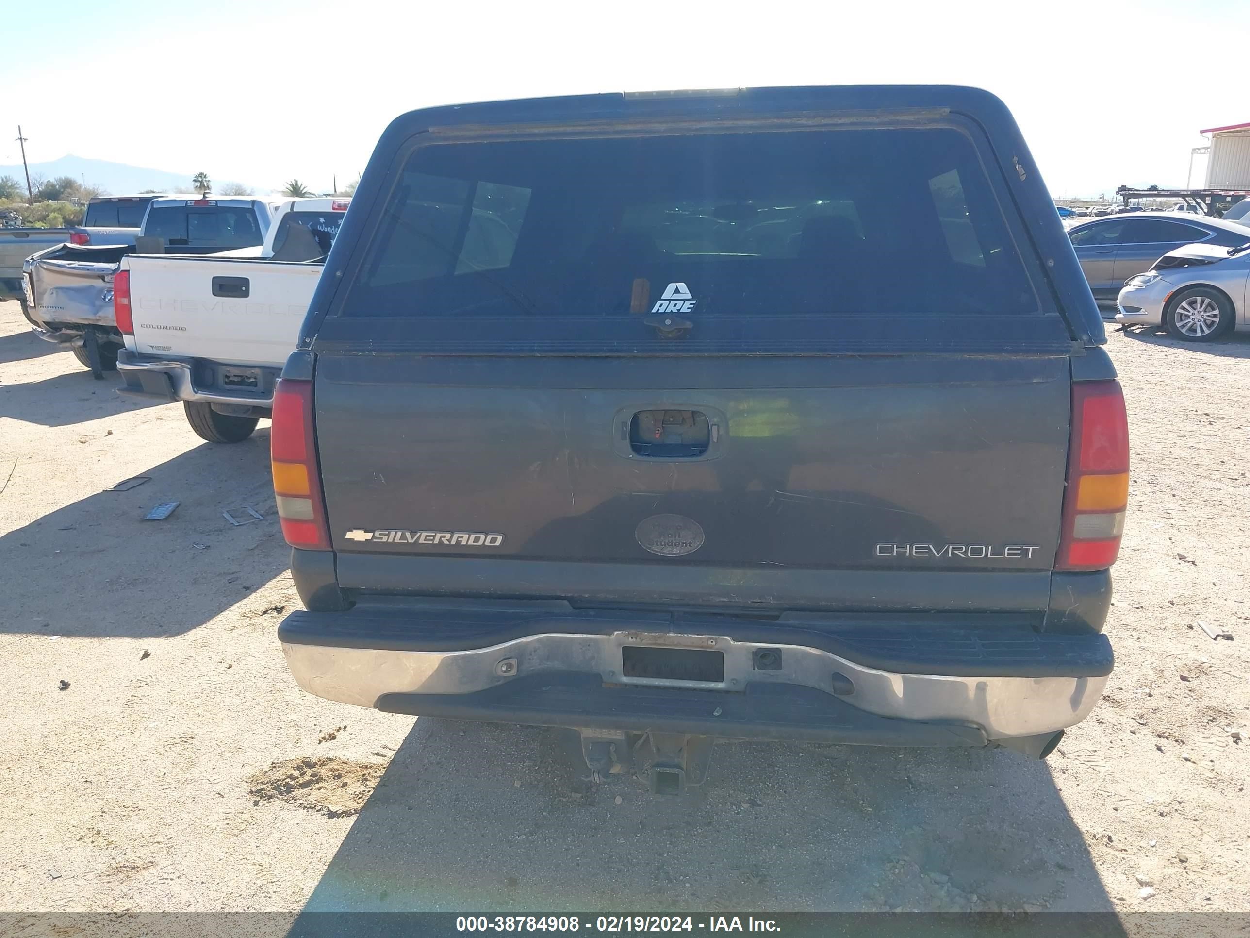 Photo 15 VIN: 1GTHK29103E337389 - GMC SIERRA 