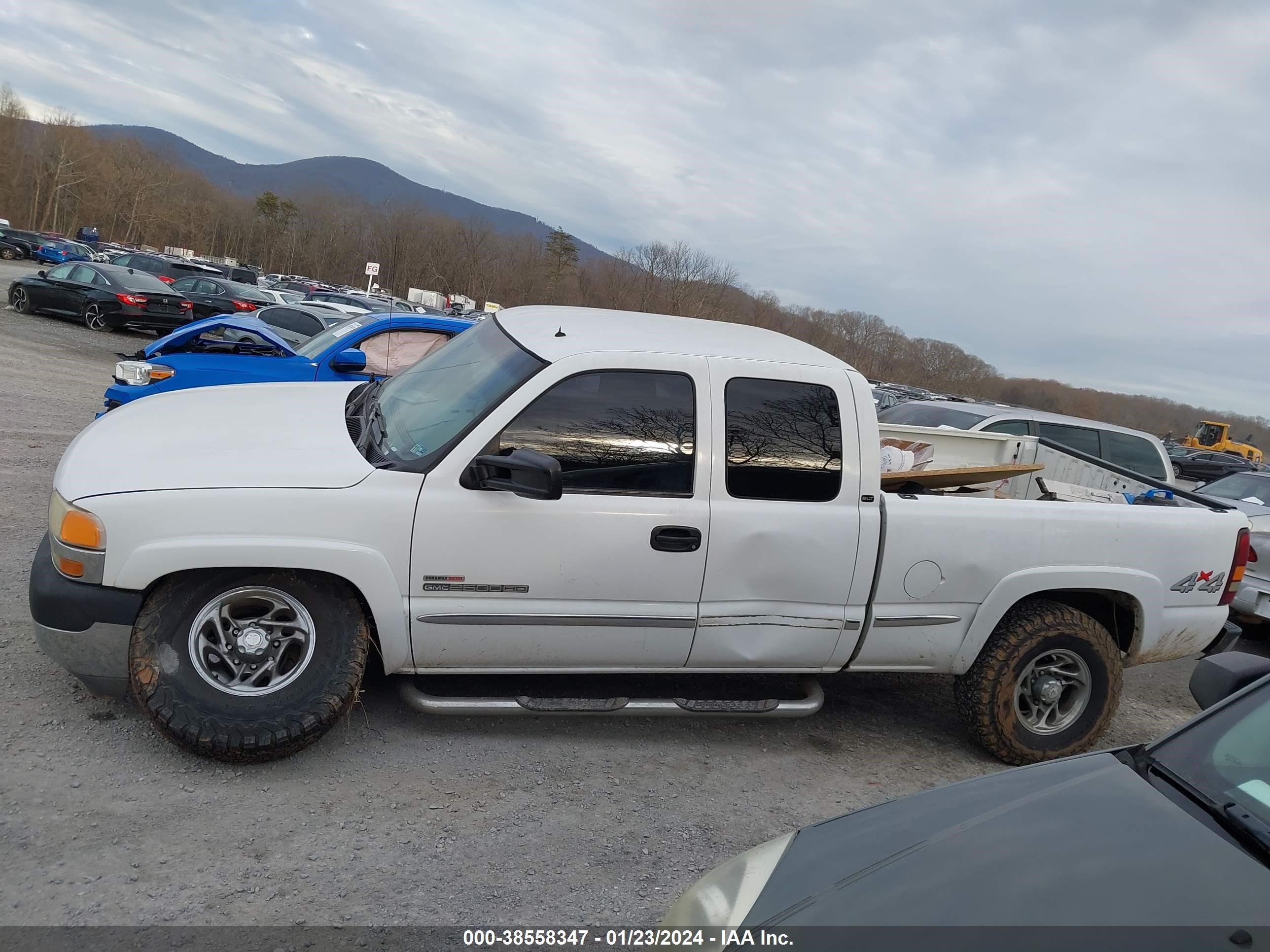 Photo 14 VIN: 1GTHK29111E346020 - GMC SIERRA 