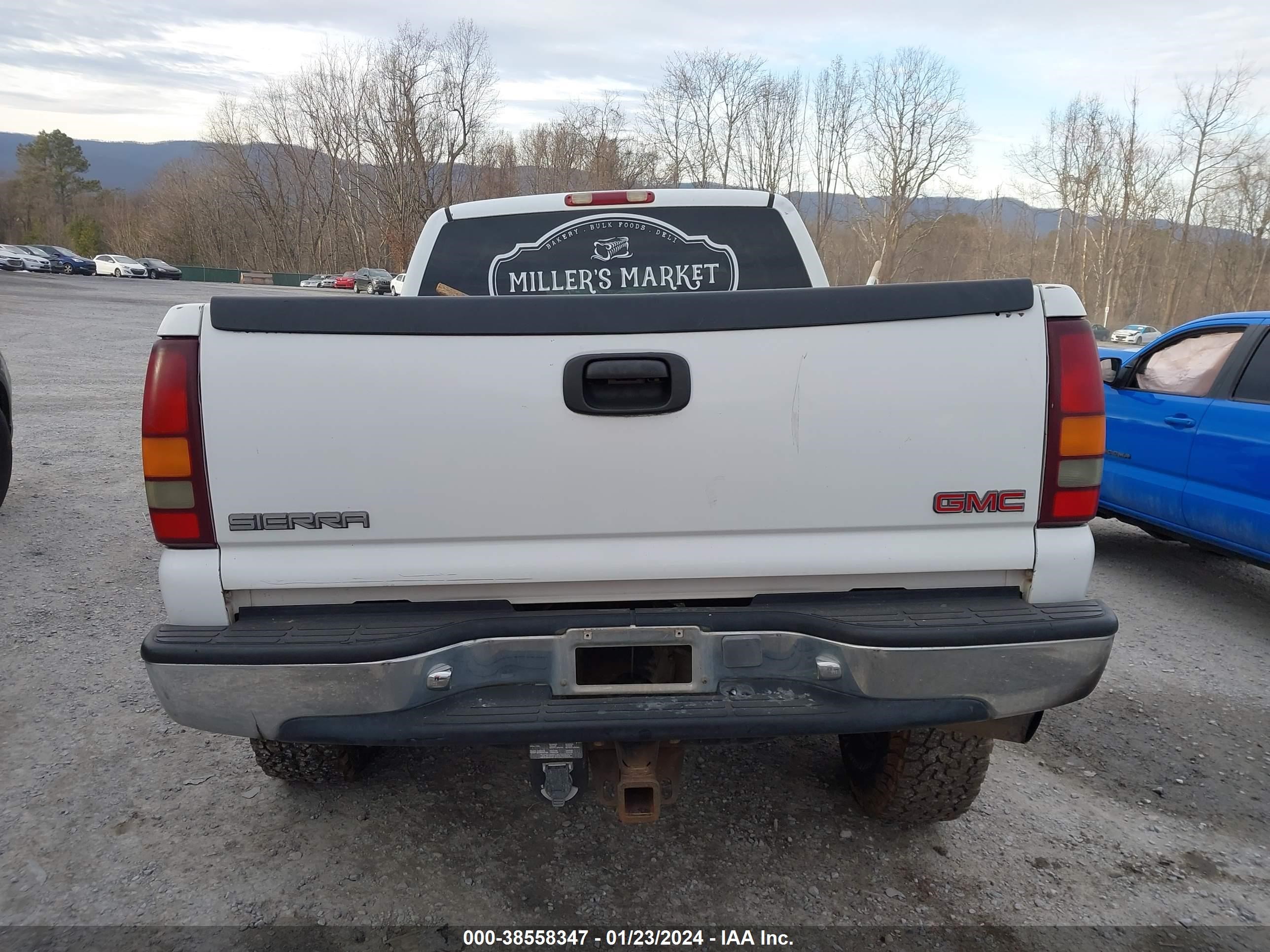 Photo 16 VIN: 1GTHK29111E346020 - GMC SIERRA 