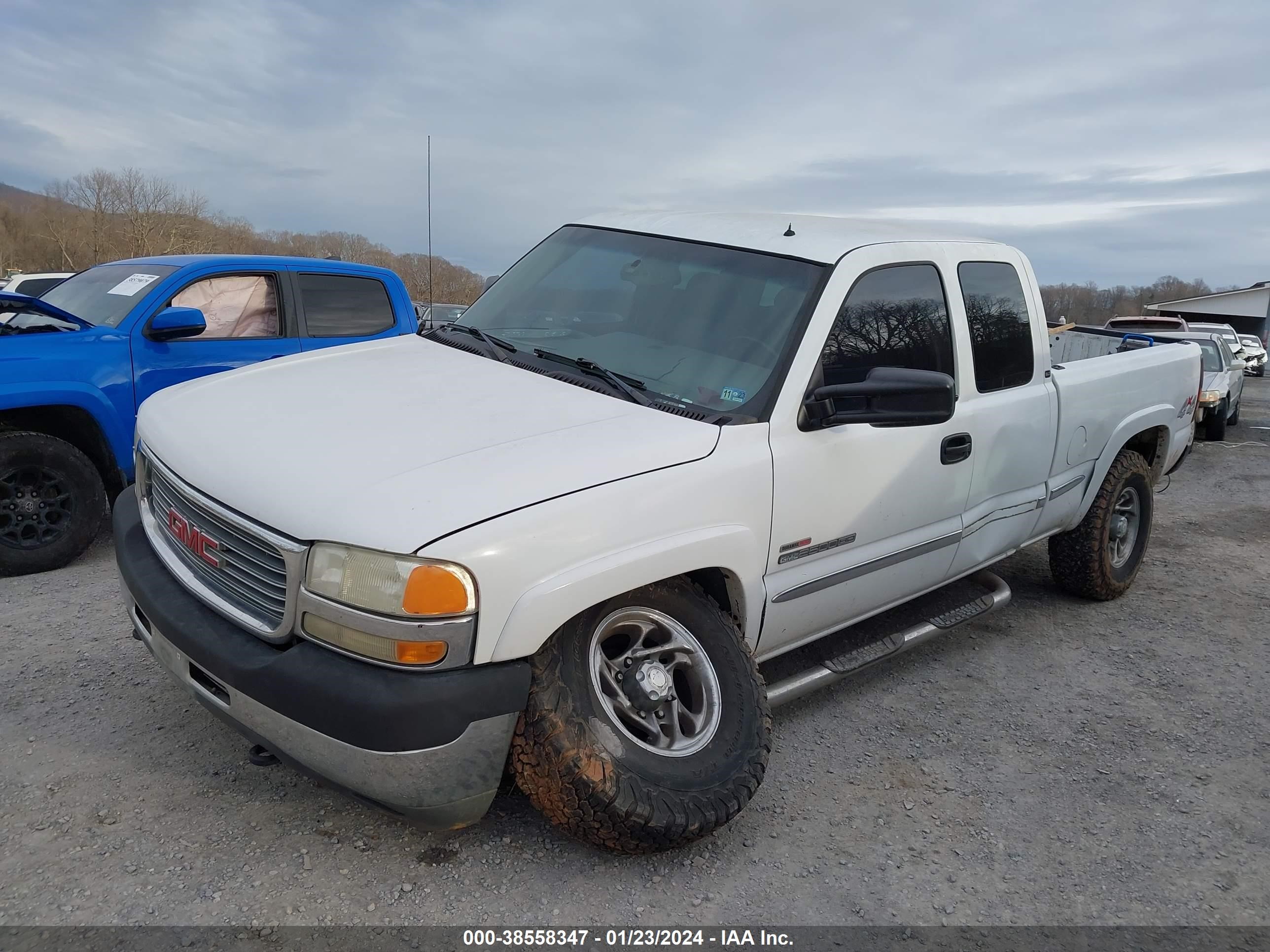 Photo 5 VIN: 1GTHK29111E346020 - GMC SIERRA 