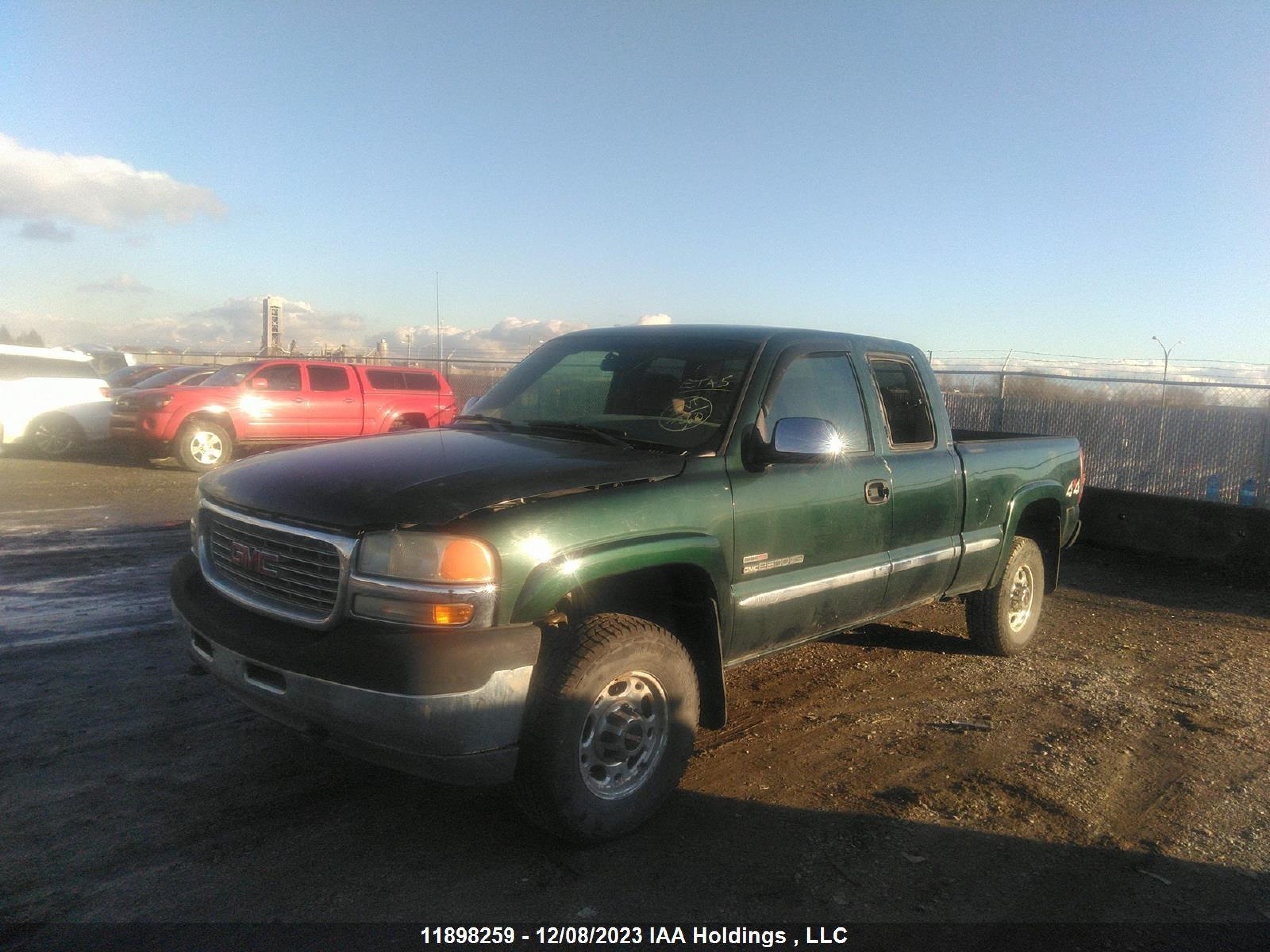 Photo 1 VIN: 1GTHK29112E258859 - GMC SIERRA 