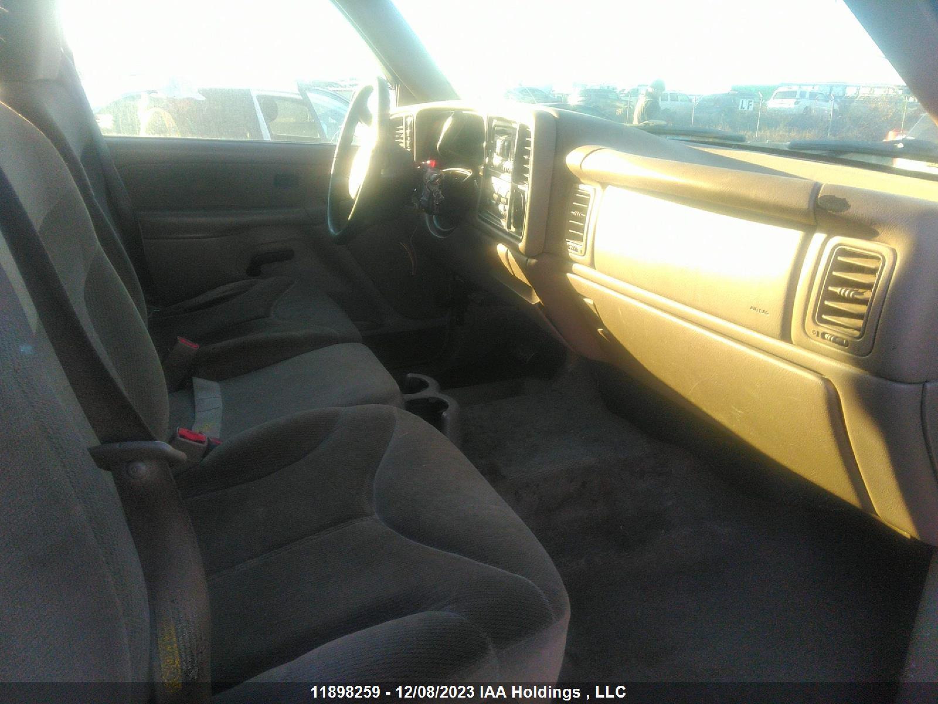 Photo 4 VIN: 1GTHK29112E258859 - GMC SIERRA 