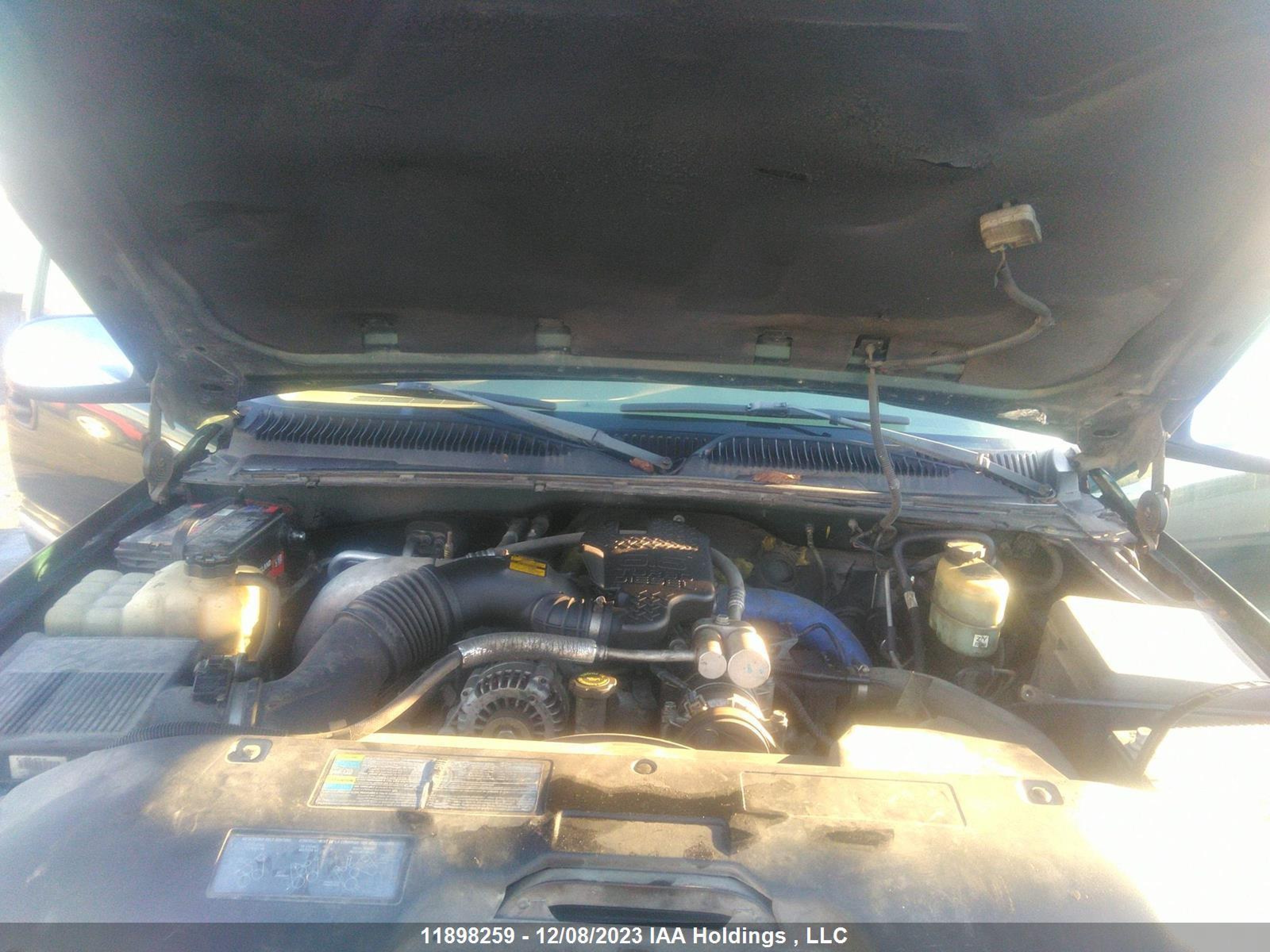 Photo 9 VIN: 1GTHK29112E258859 - GMC SIERRA 