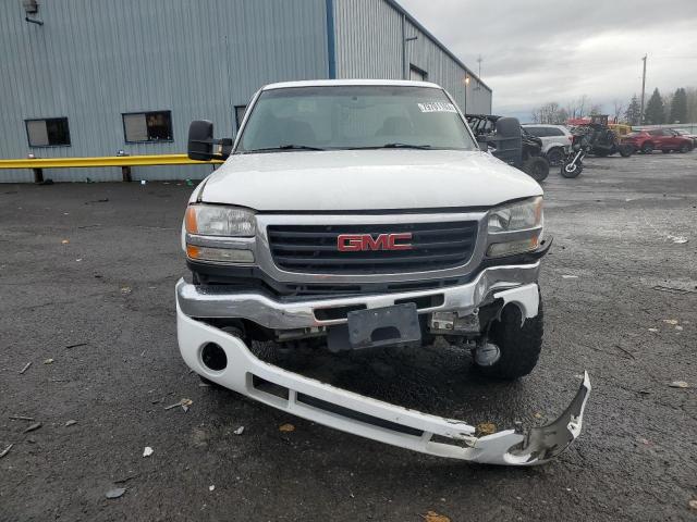 Photo 4 VIN: 1GTHK29133E223435 - GMC SIERRA 