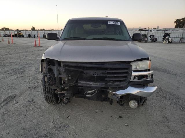 Photo 4 VIN: 1GTHK291X3E129259 - GMC SIERRA K25 