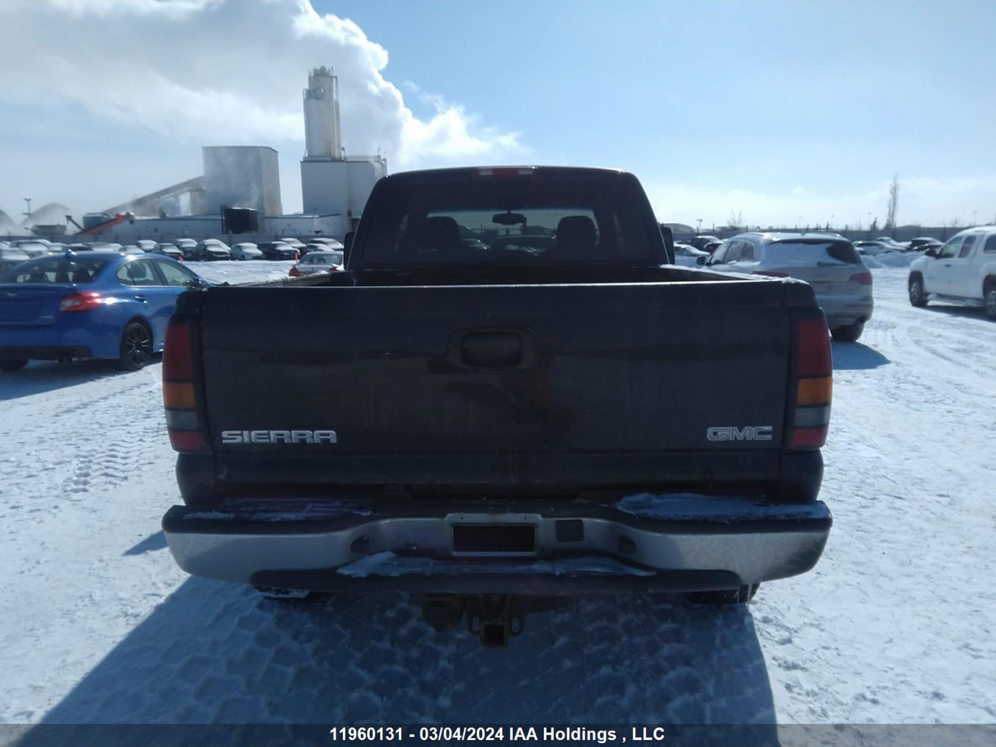 Photo 16 VIN: 1GTHK29205E132540 - GMC SIERRA 