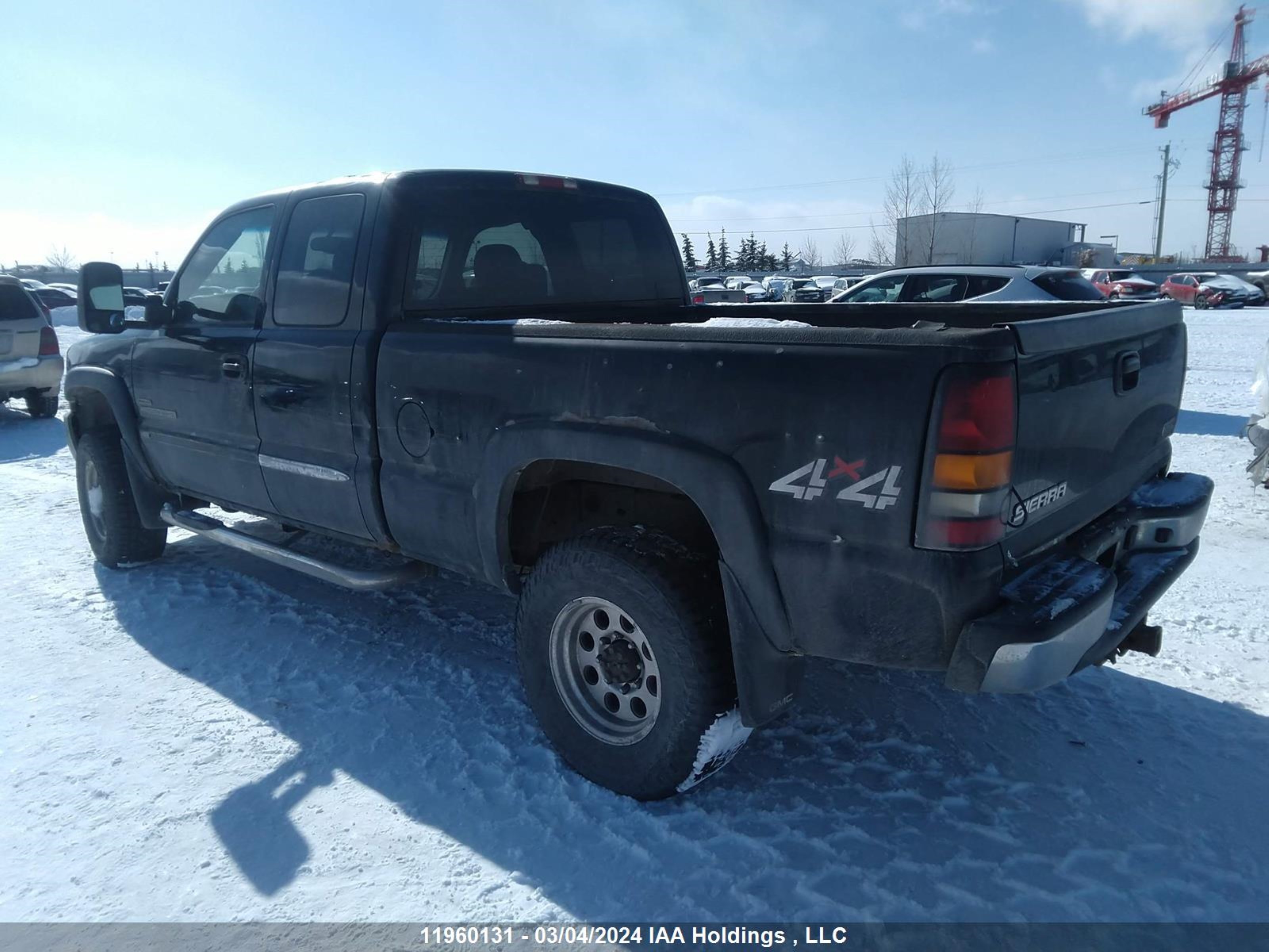 Photo 2 VIN: 1GTHK29205E132540 - GMC SIERRA 