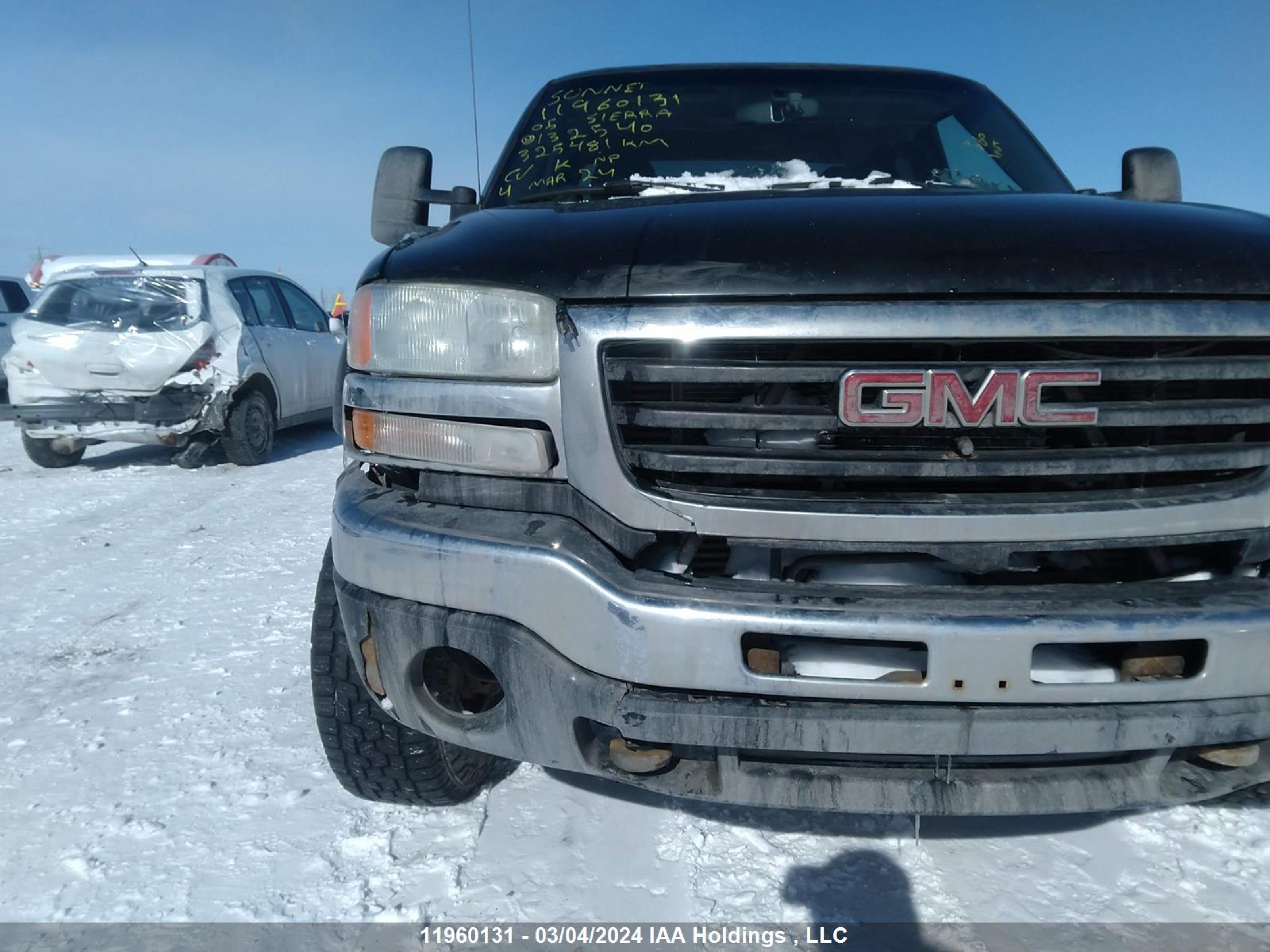 Photo 5 VIN: 1GTHK29205E132540 - GMC SIERRA 