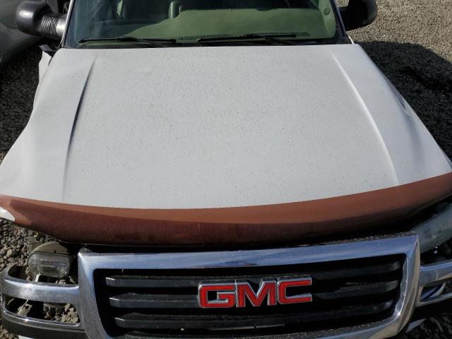 Photo 10 VIN: 1GTHK29234E352656 - GMC SIERRA 