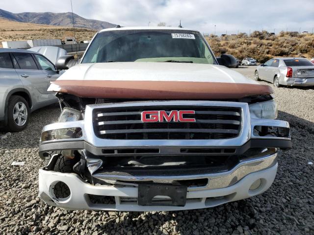 Photo 4 VIN: 1GTHK29234E352656 - GMC SIERRA 