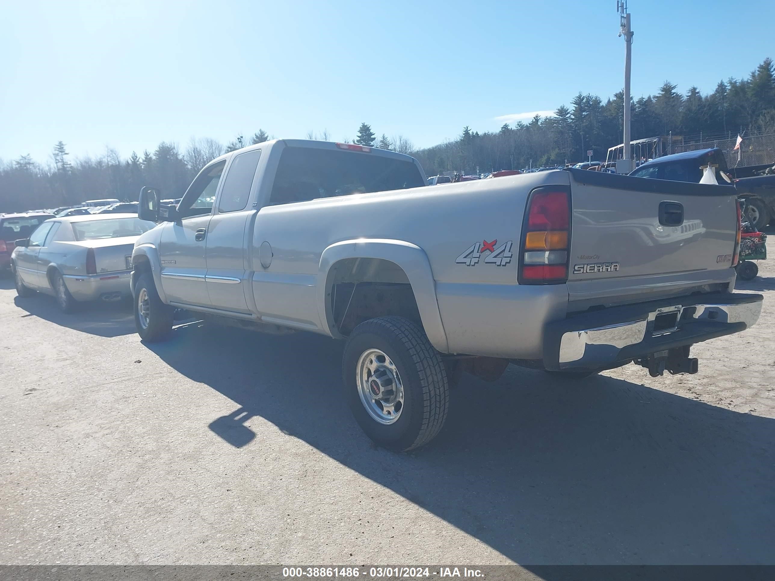 Photo 2 VIN: 1GTHK29456E226593 - GMC SIERRA 