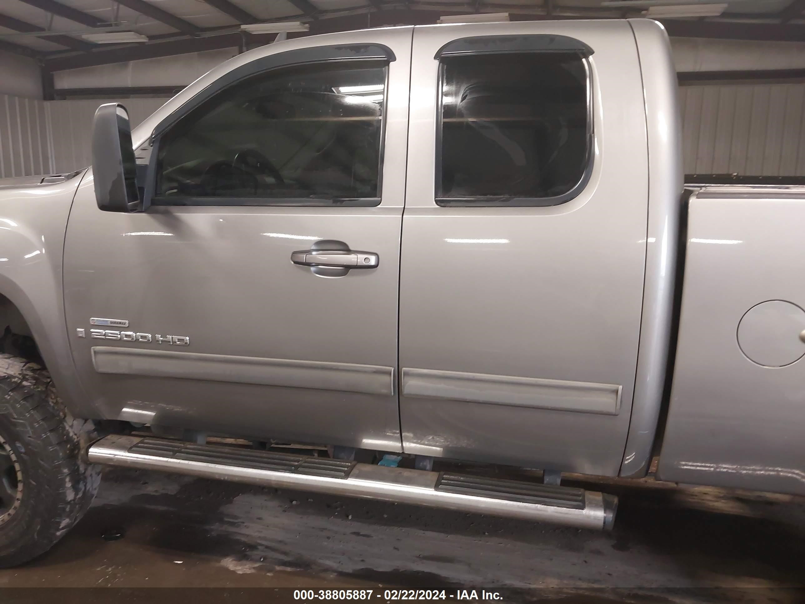 Photo 14 VIN: 1GTHK29647E519002 - GMC SIERRA 