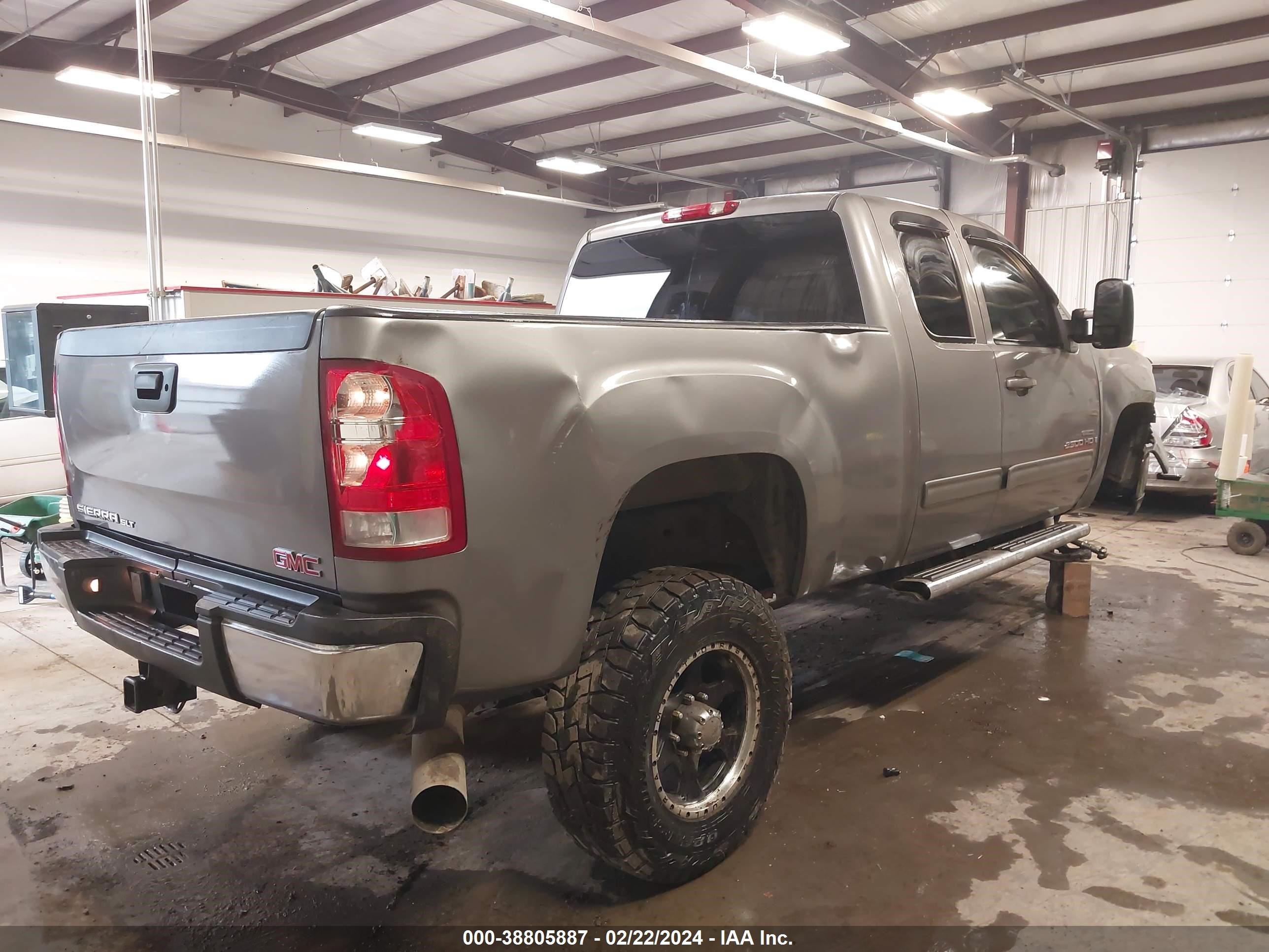 Photo 3 VIN: 1GTHK29647E519002 - GMC SIERRA 