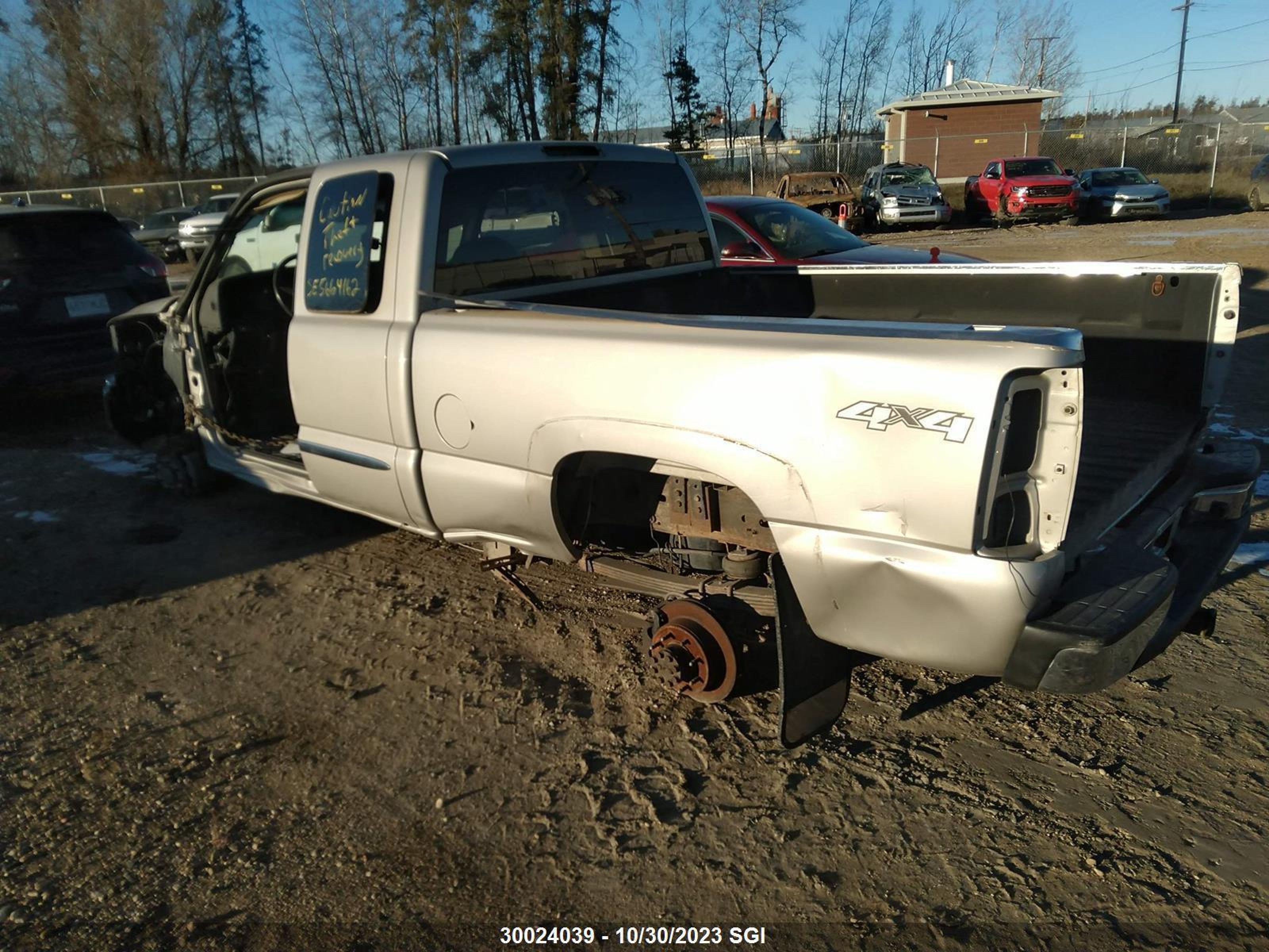 Photo 2 VIN: 1GTHK29D07E114429 - GMC SIERRA 