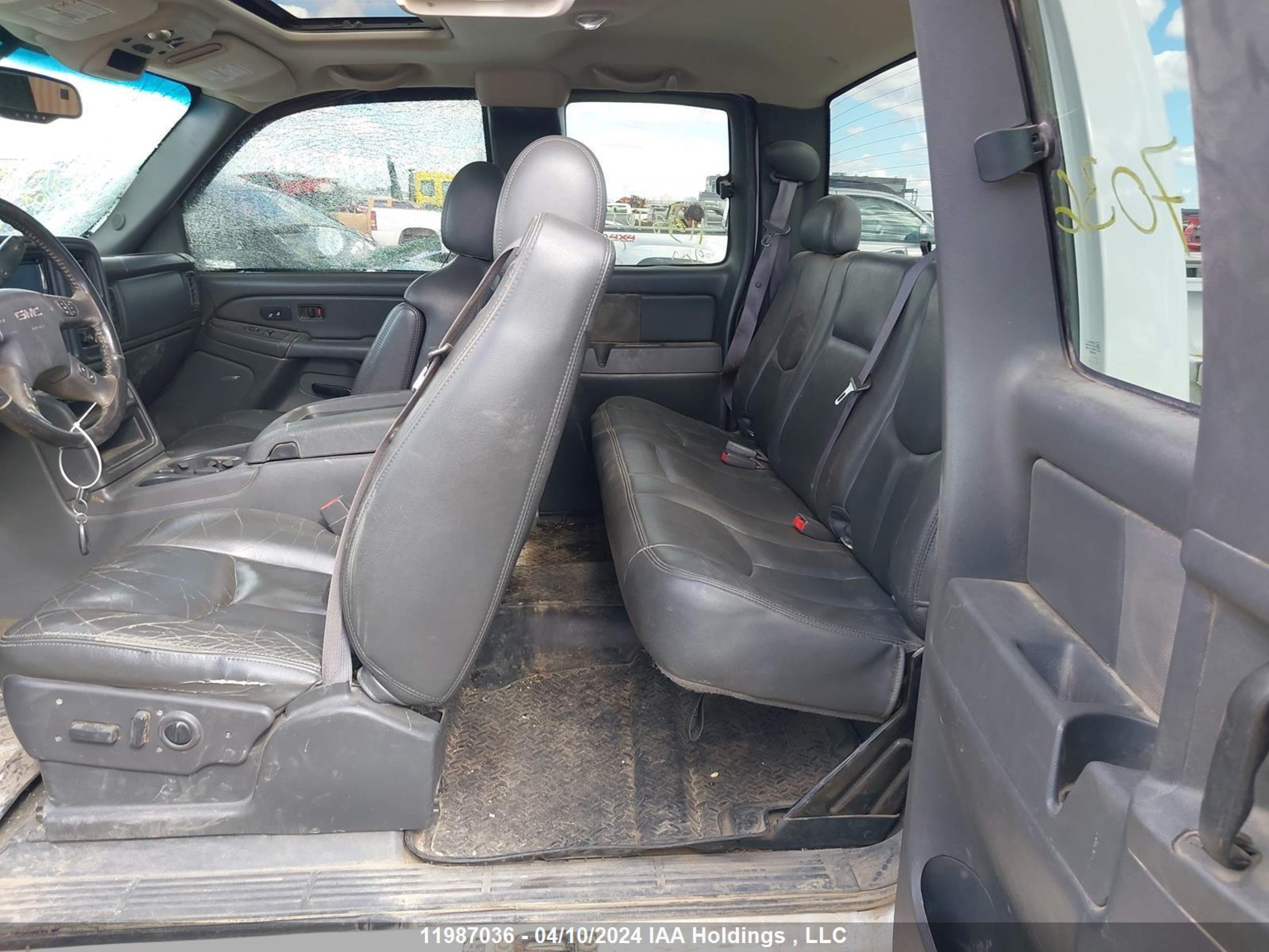 Photo 7 VIN: 1GTHK29D17E115783 - GMC SIERRA 