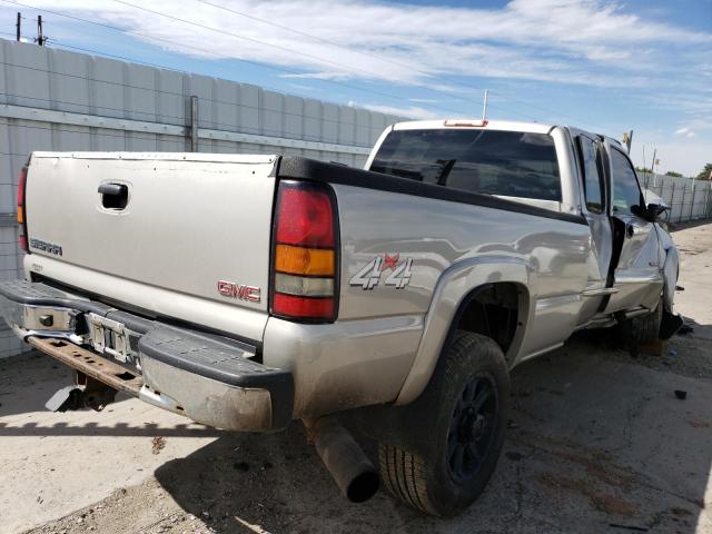 Photo 2 VIN: 1GTHK29D67E151100 - GMC SIERRA 