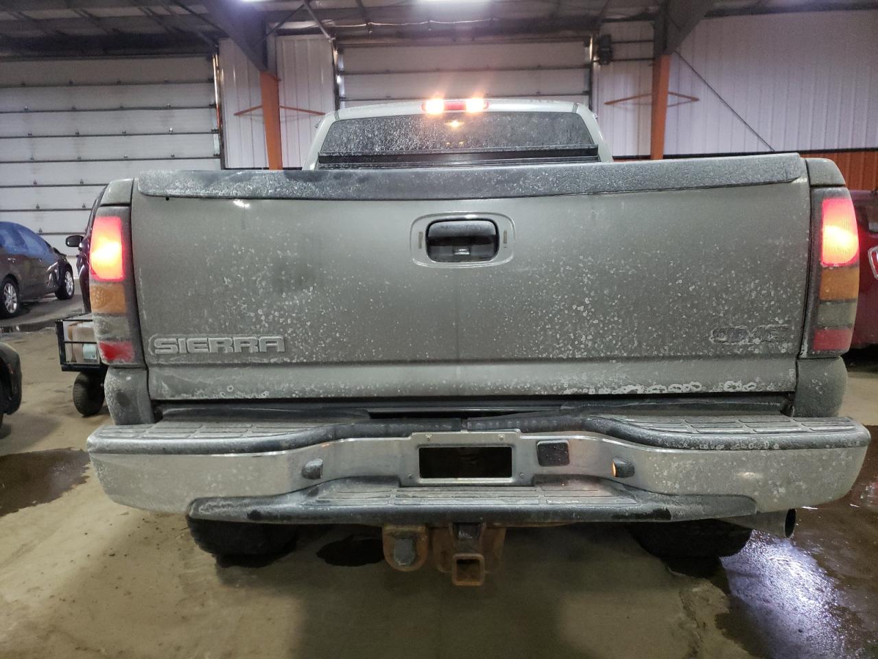 Photo 5 VIN: 1GTHK29D86E164347 - GMC SIERRA 