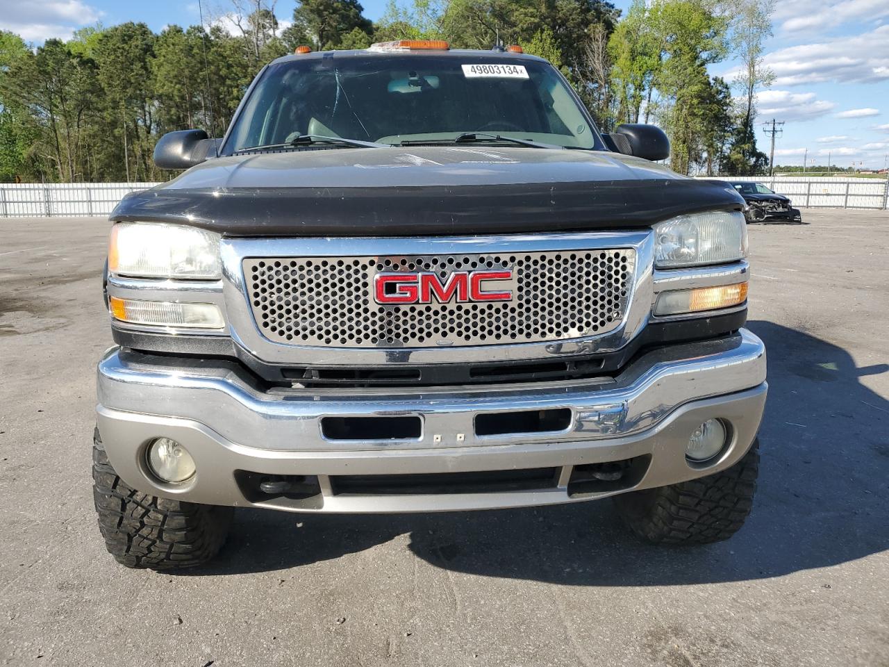 Photo 4 VIN: 1GTHK29G13E246247 - GMC SIERRA 