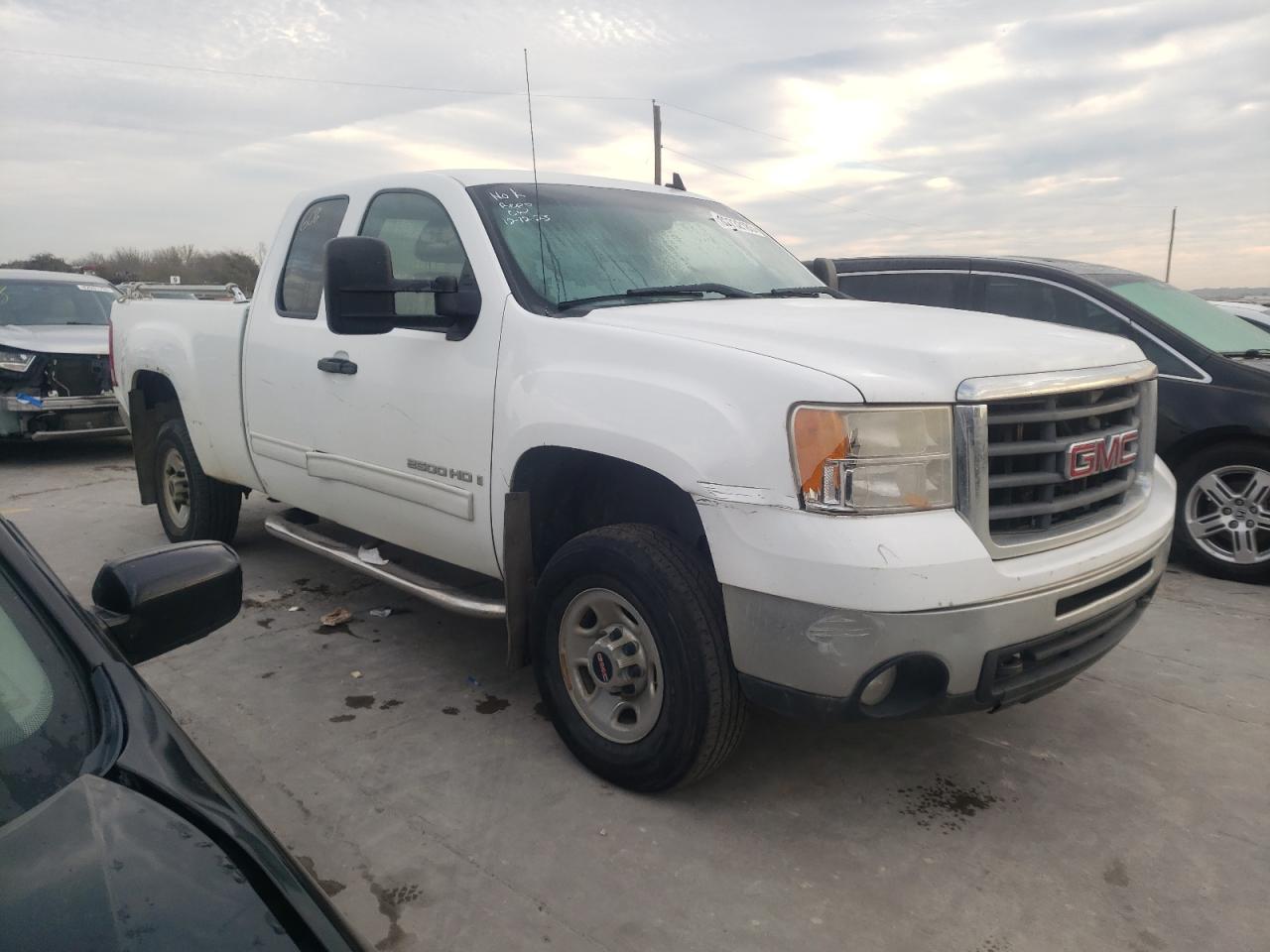 Photo 3 VIN: 1GTHK29K18E135547 - GMC SIERRA 