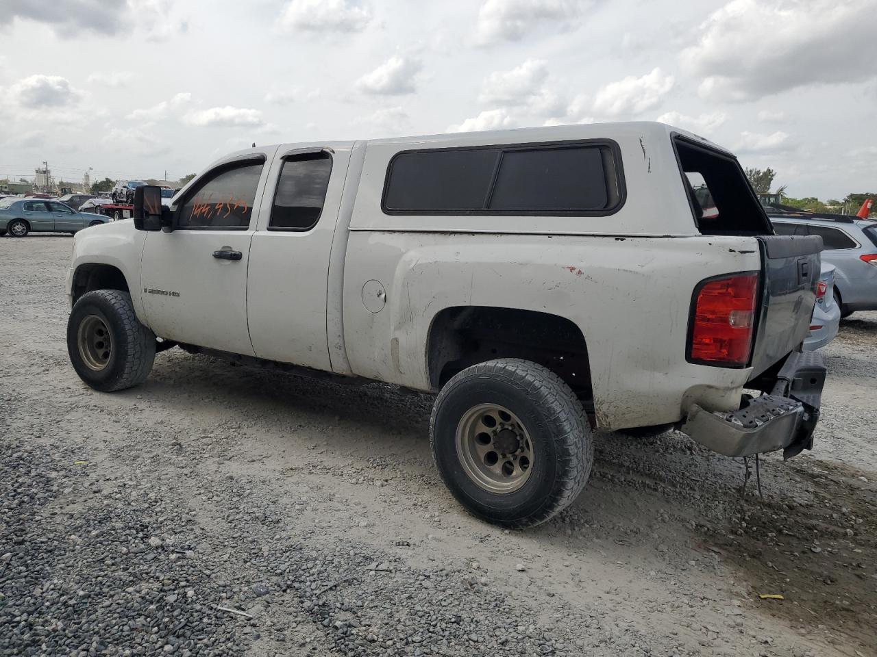 Photo 1 VIN: 1GTHK29K37E518050 - GMC SIERRA 