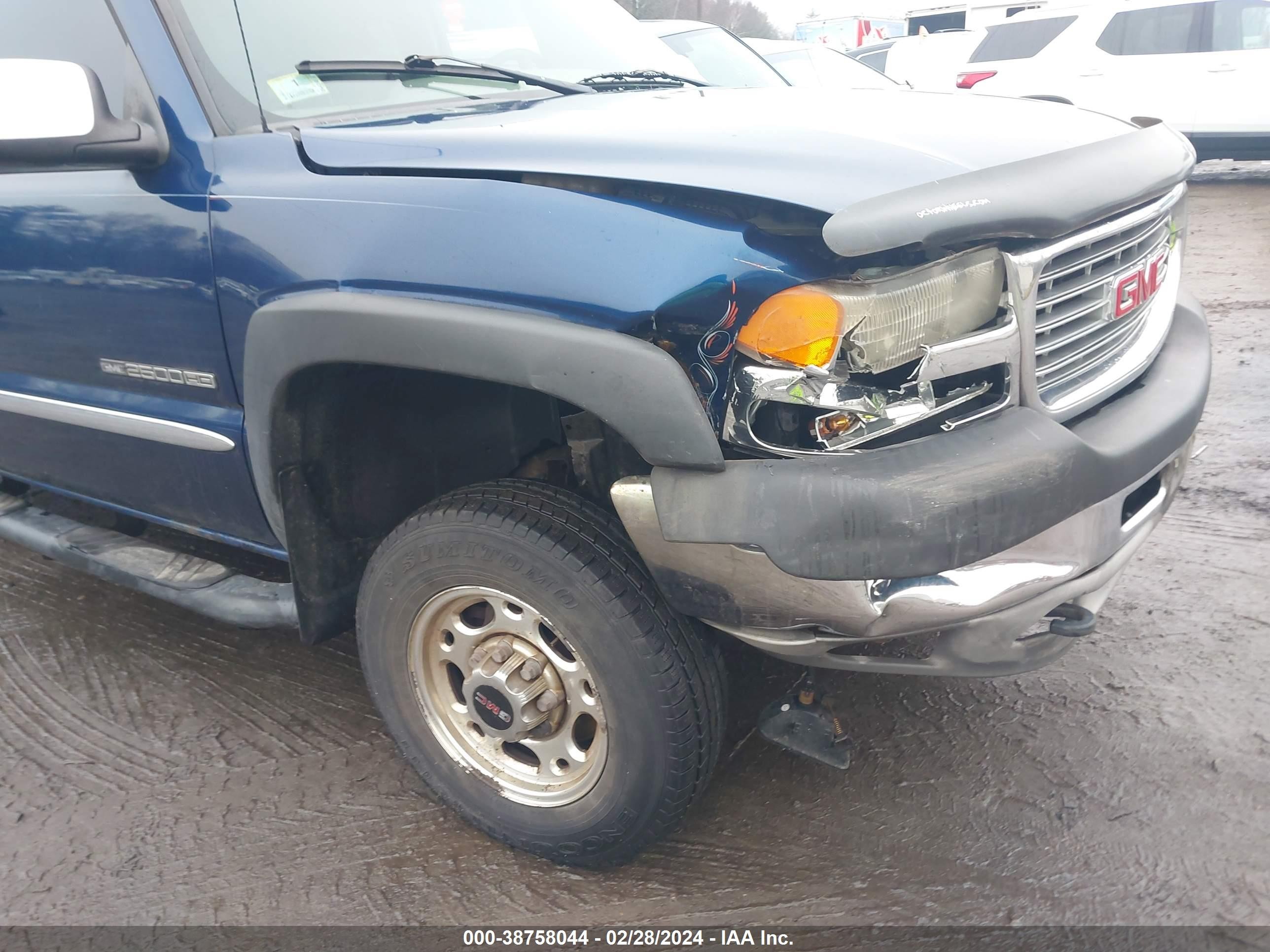 Photo 5 VIN: 1GTHK29U01E171026 - GMC SIERRA 