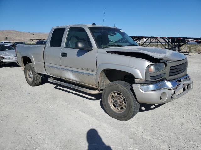 Photo 3 VIN: 1GTHK29U04E242634 - GMC SIERRA 