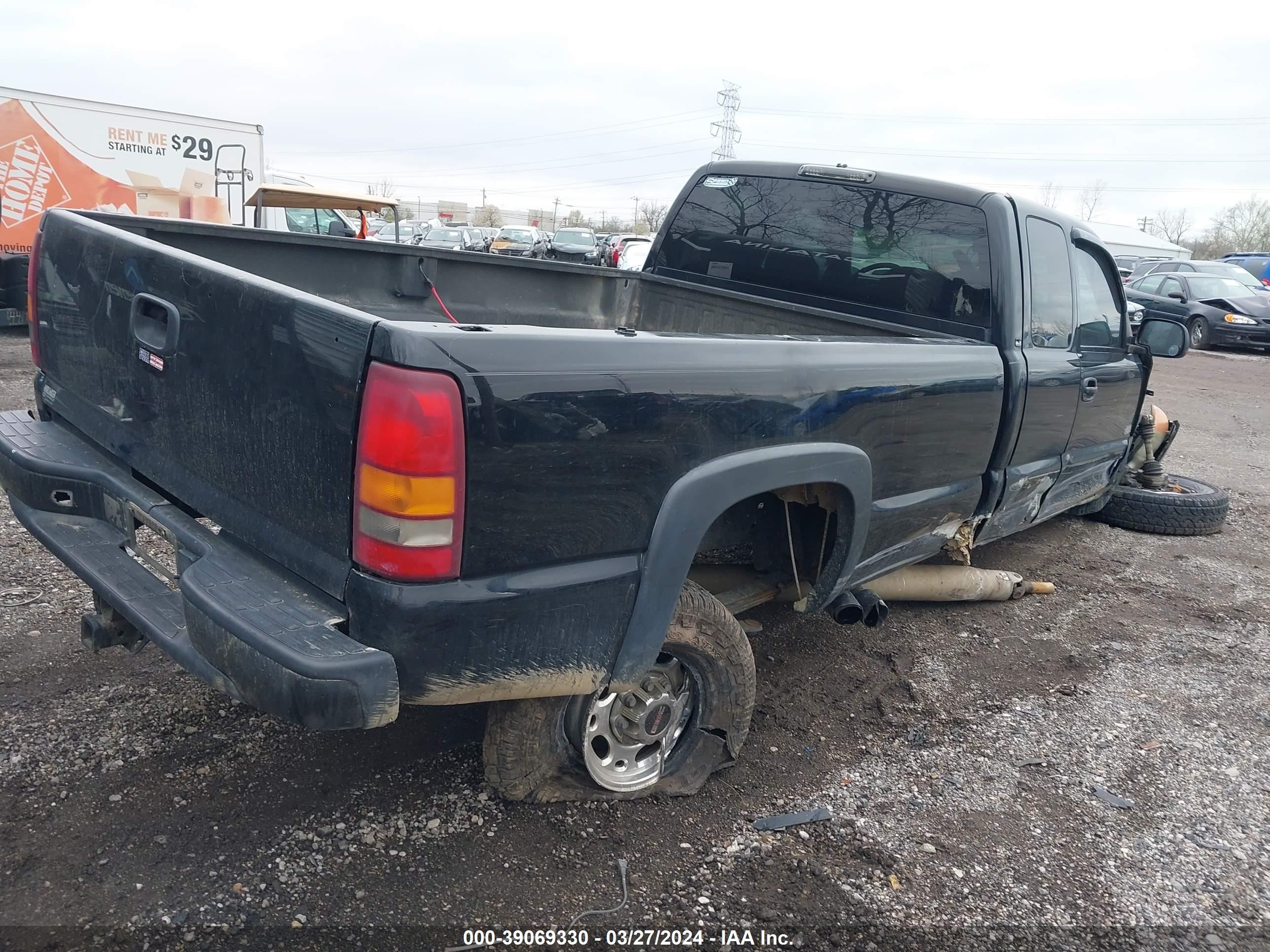 Photo 3 VIN: 1GTHK29U13E139124 - GMC SIERRA 