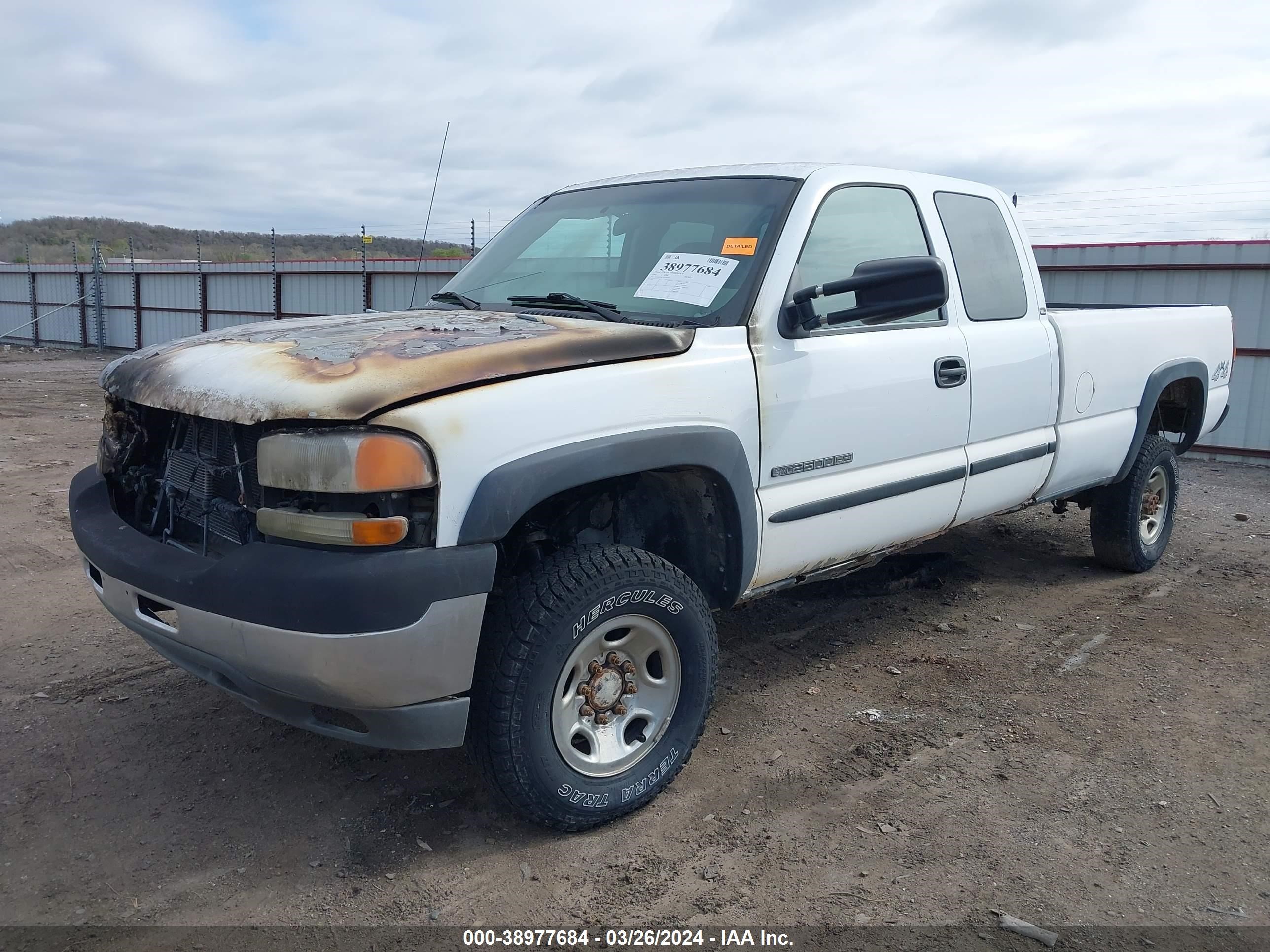 Photo 1 VIN: 1GTHK29U31E288504 - GMC SIERRA 