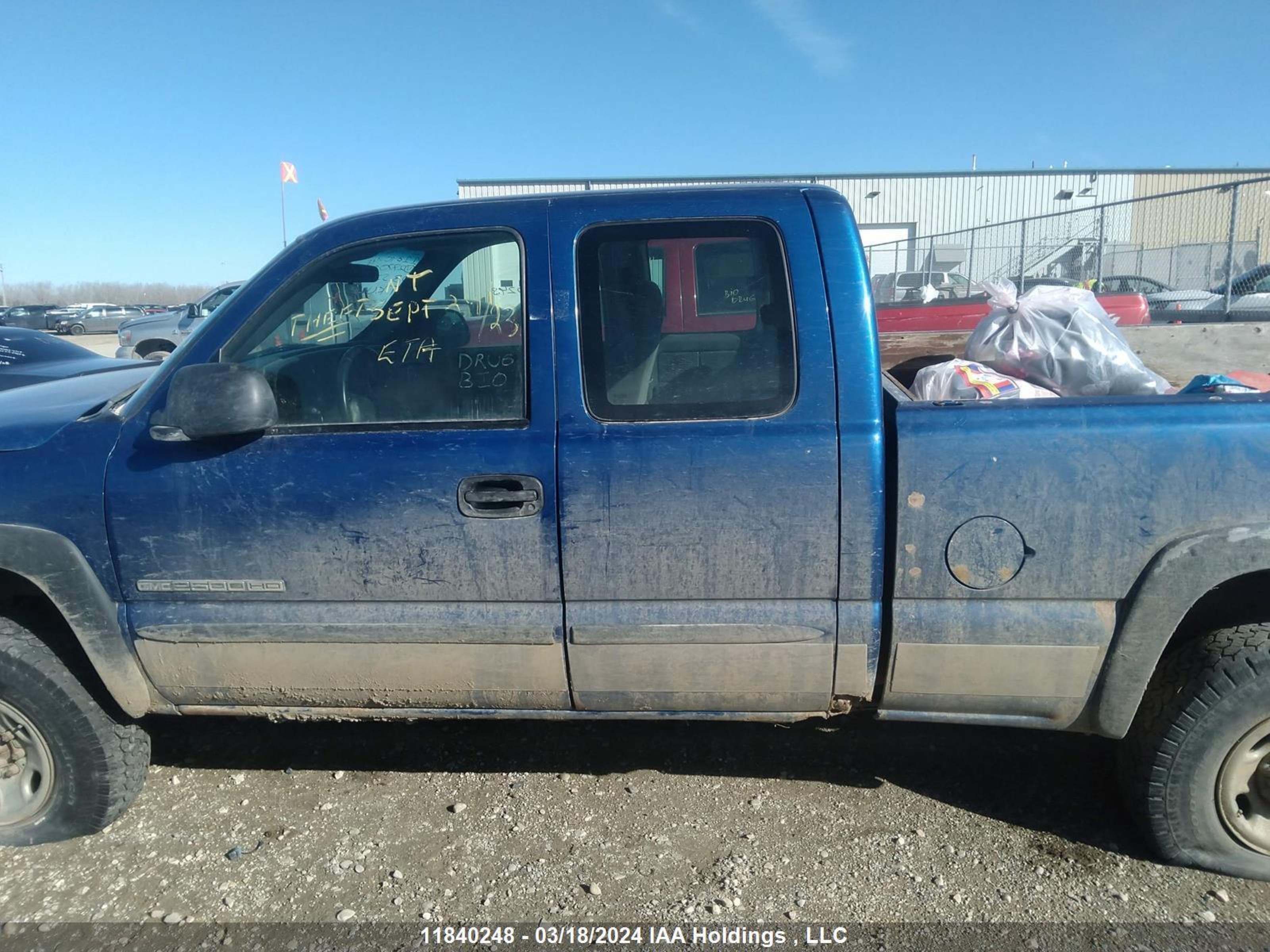 Photo 13 VIN: 1GTHK29U33E277019 - GMC SIERRA 