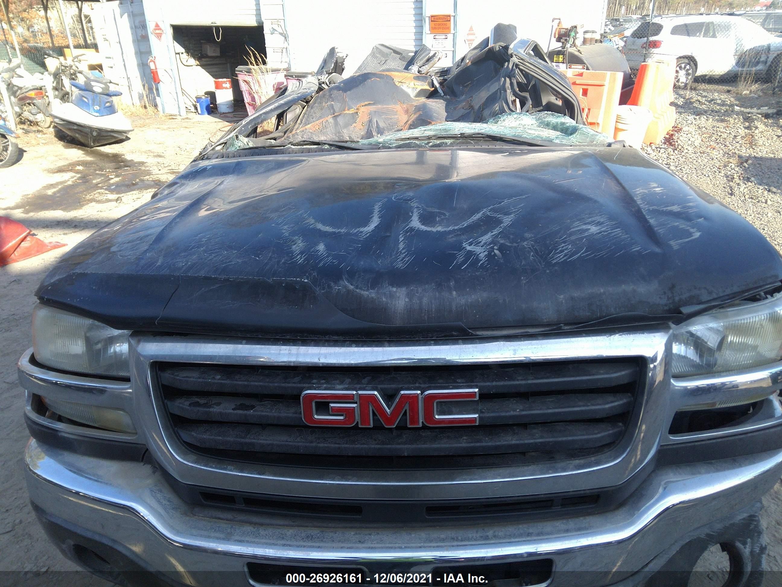 Photo 9 VIN: 1GTHK29U35E279680 - GMC SIERRA 