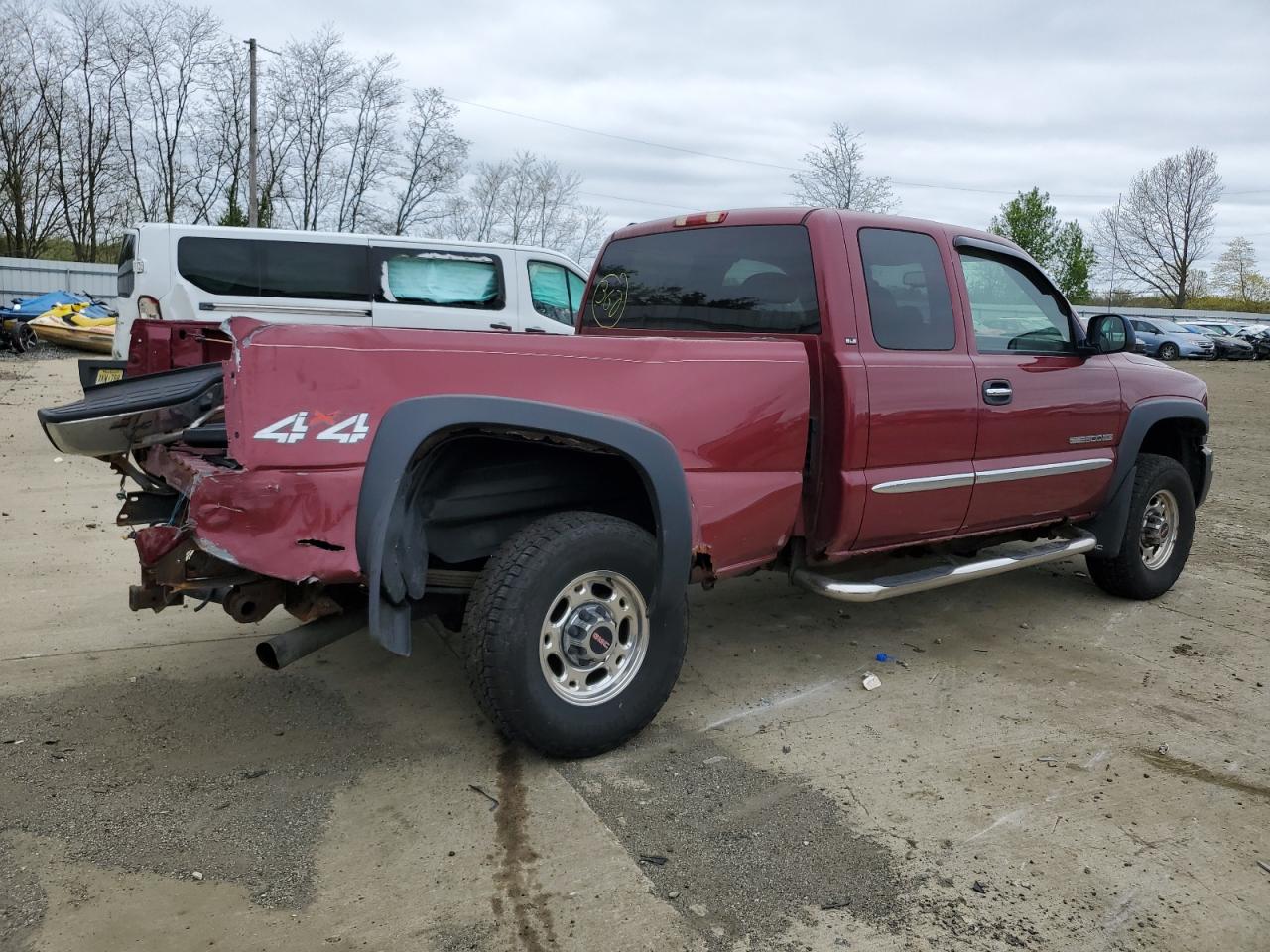 Photo 2 VIN: 1GTHK29U35E299654 - GMC SIERRA 